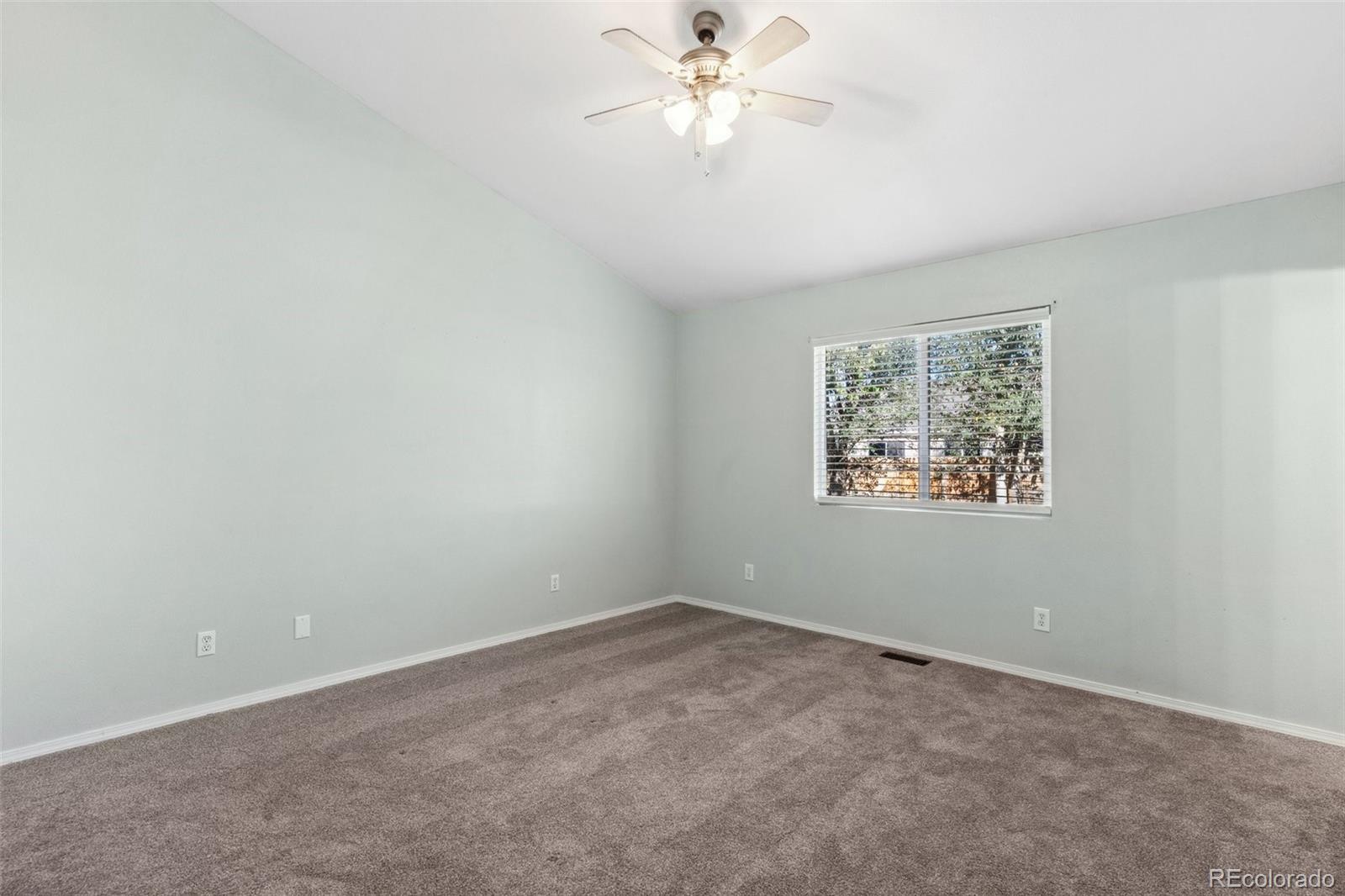 835 Hayloft Lane