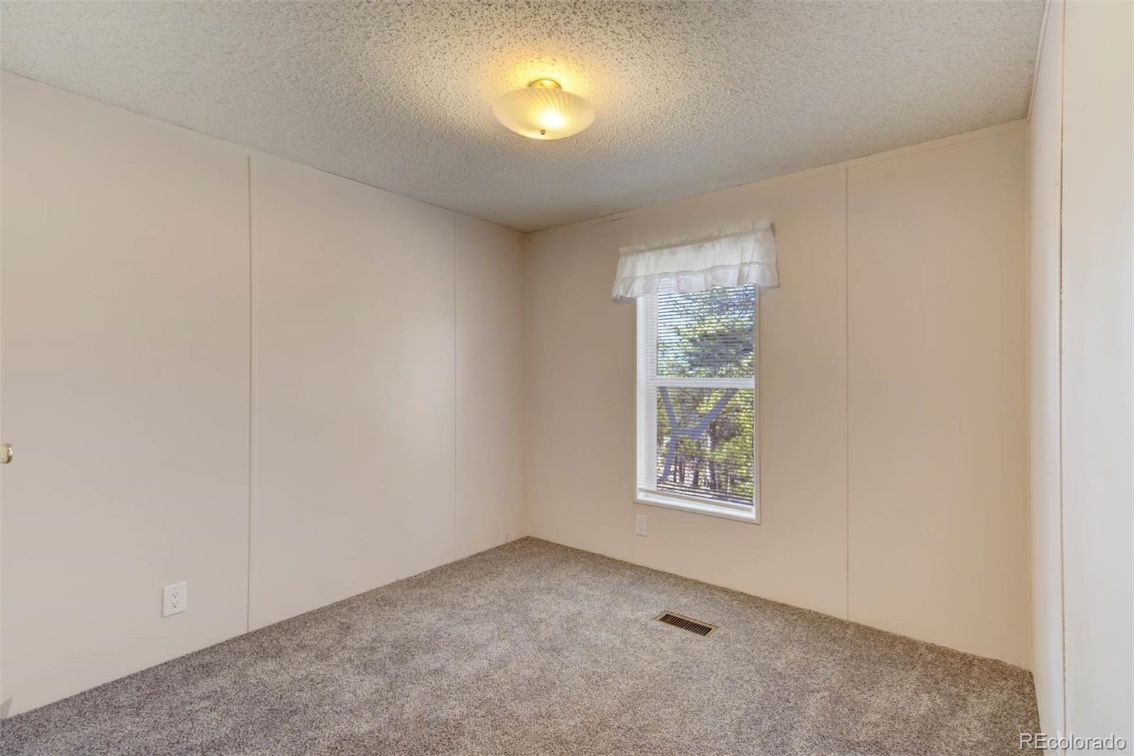 1360 Kiowa Road