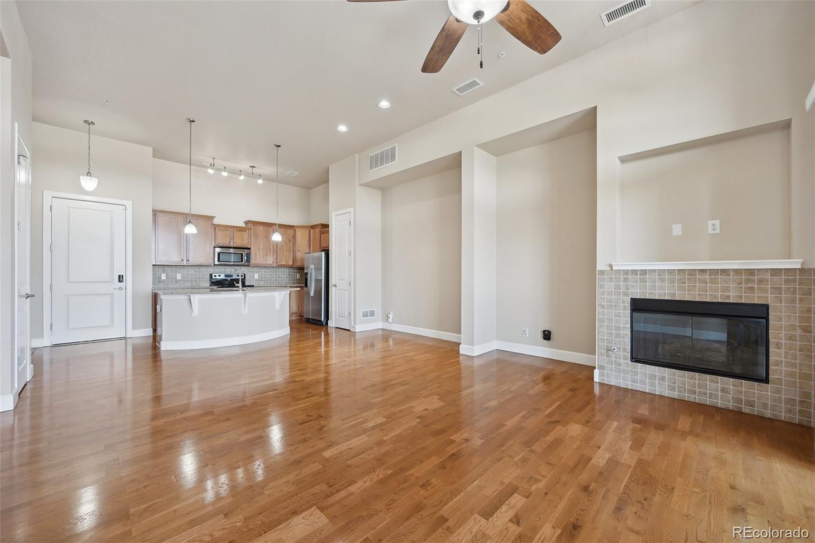 307 Inverness Way S Unit: 307