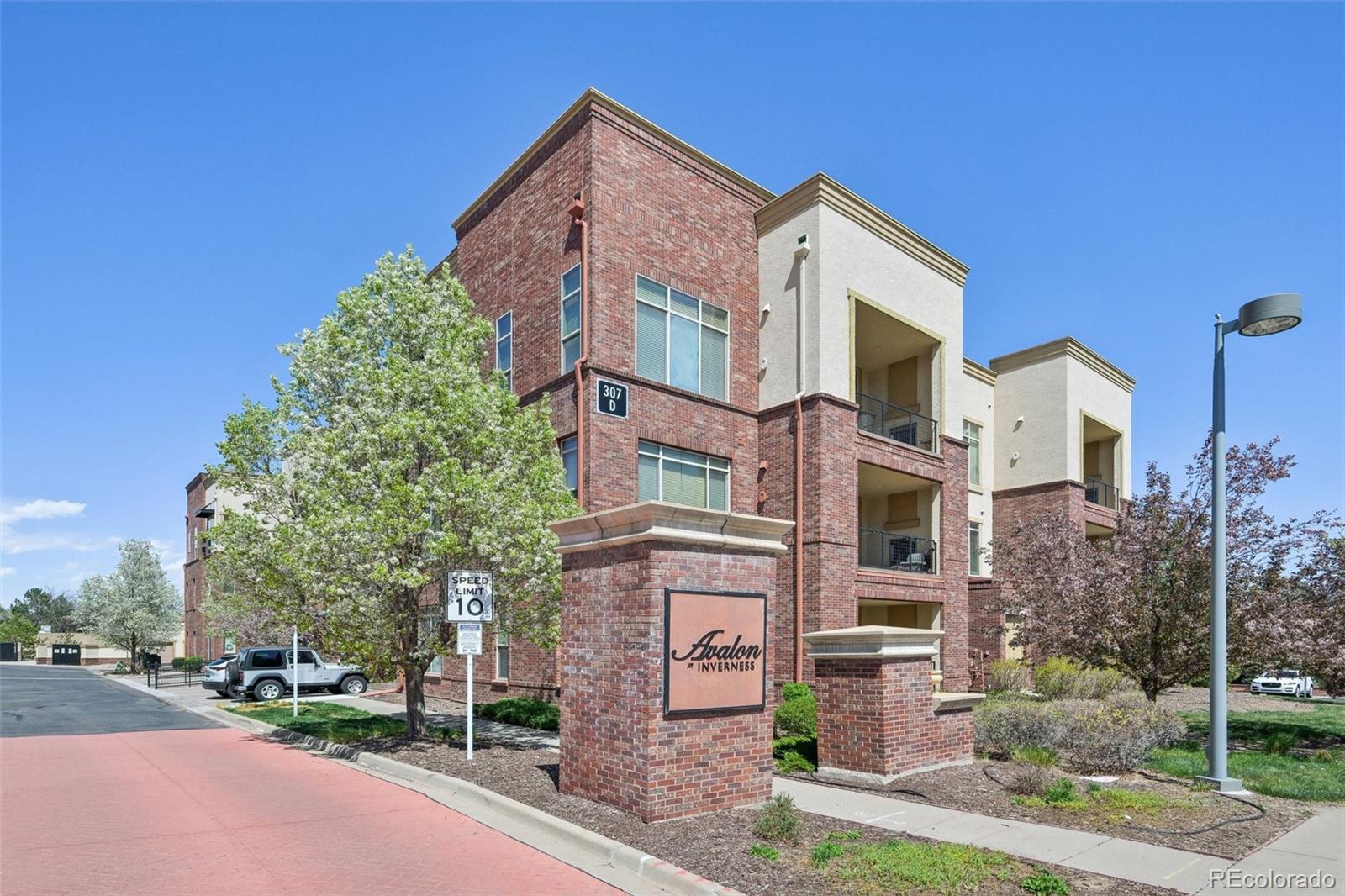 307 Inverness Way S Unit: 307