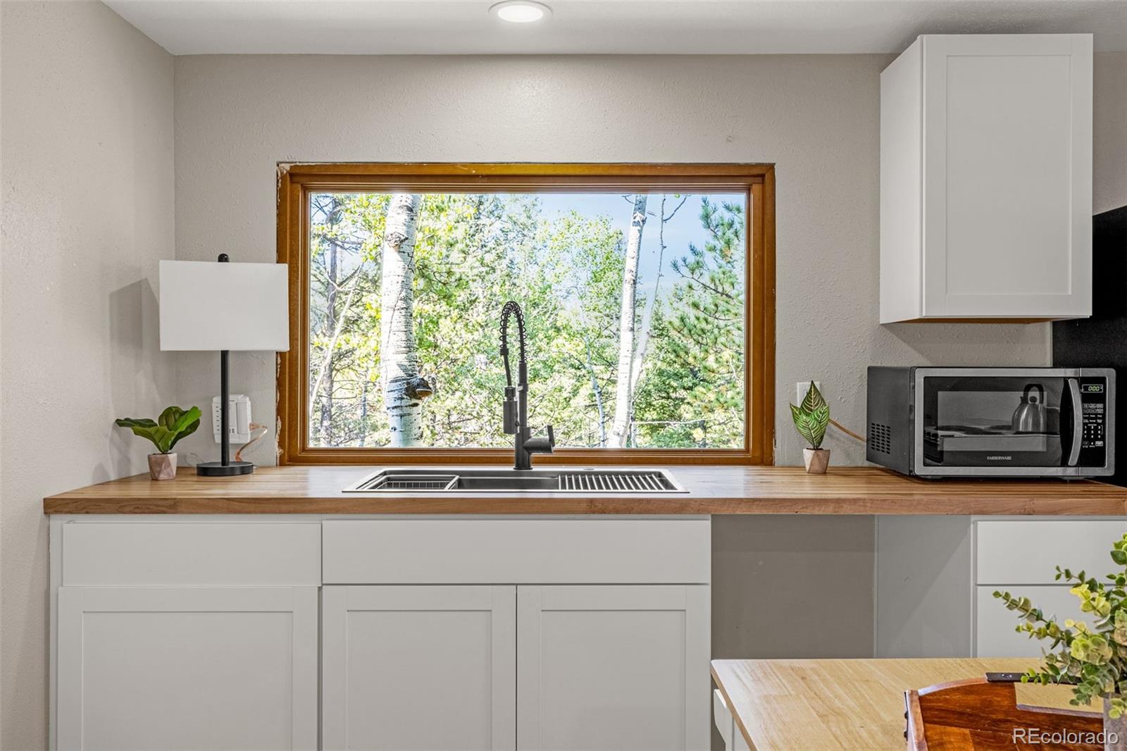 157 Alpine Road