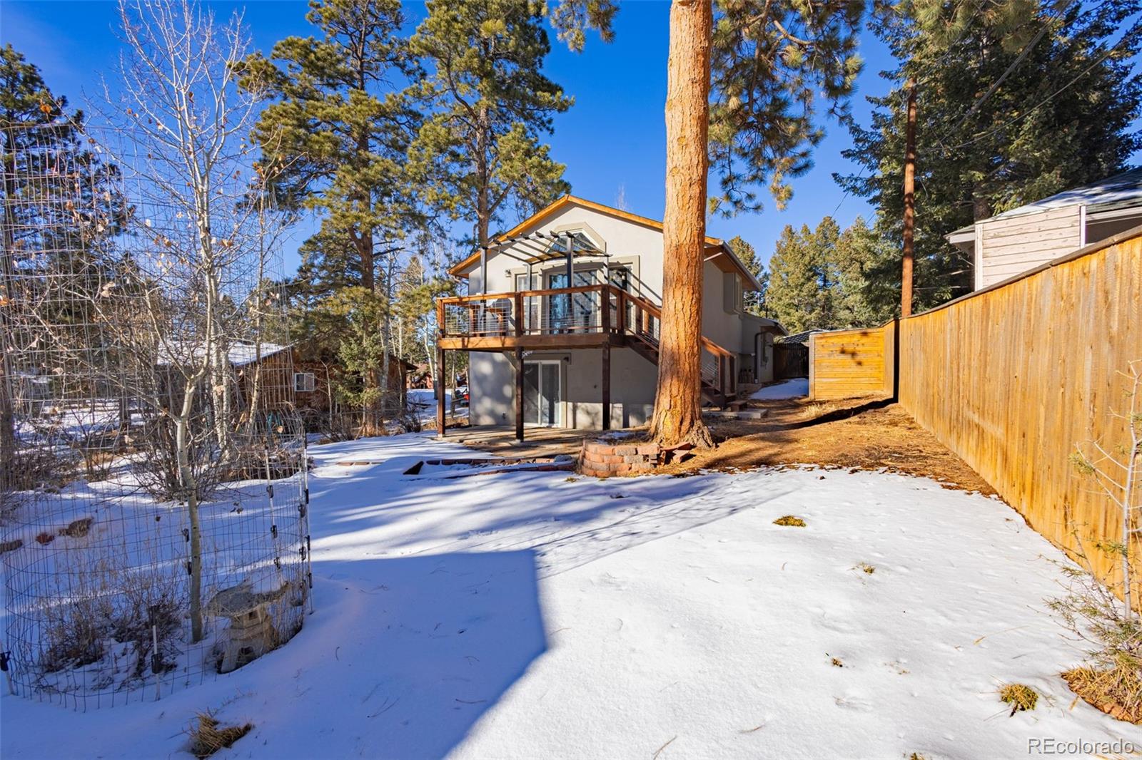 315 E Gunnison Avenue