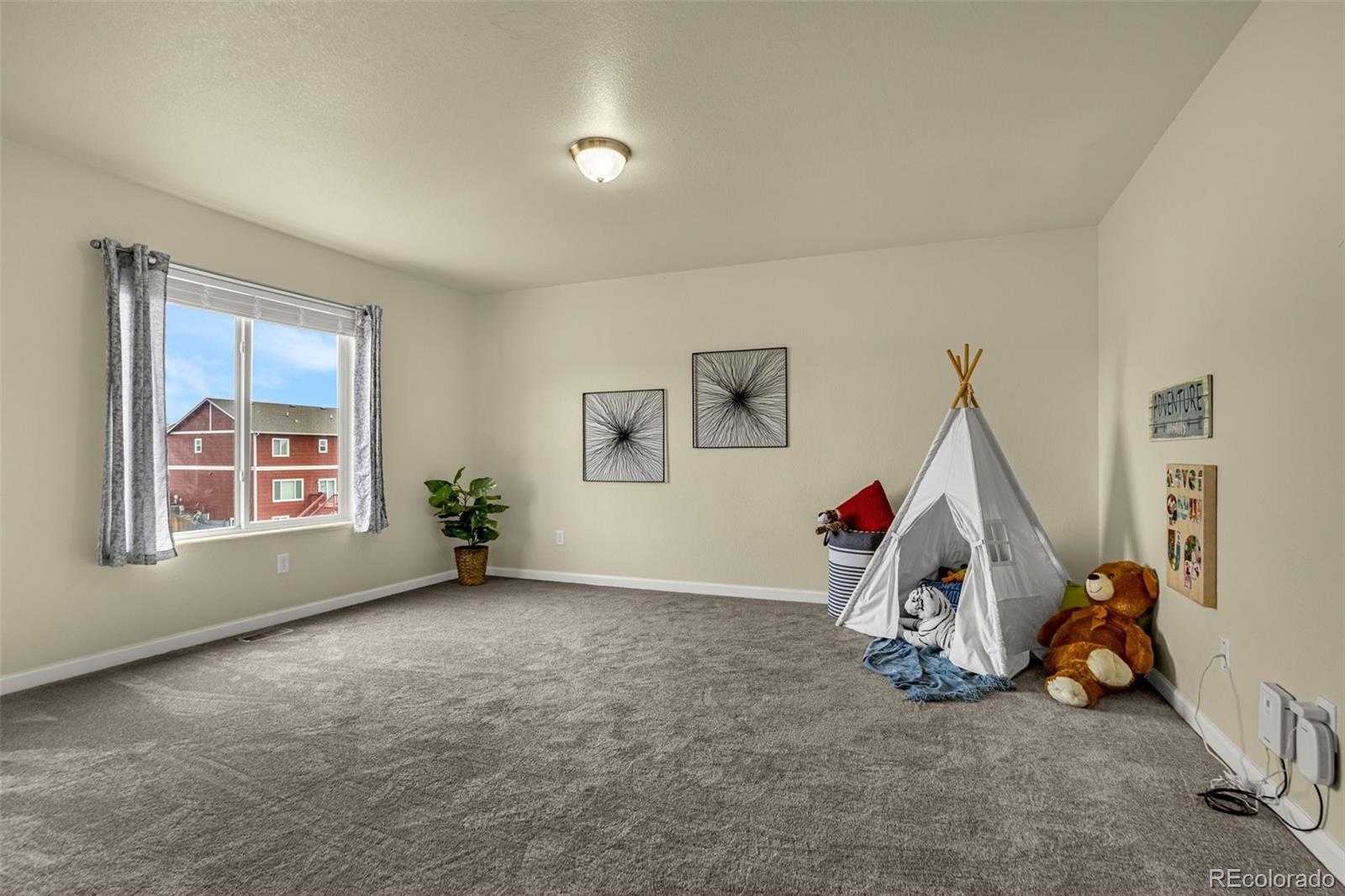 3704 Saguaro Circle