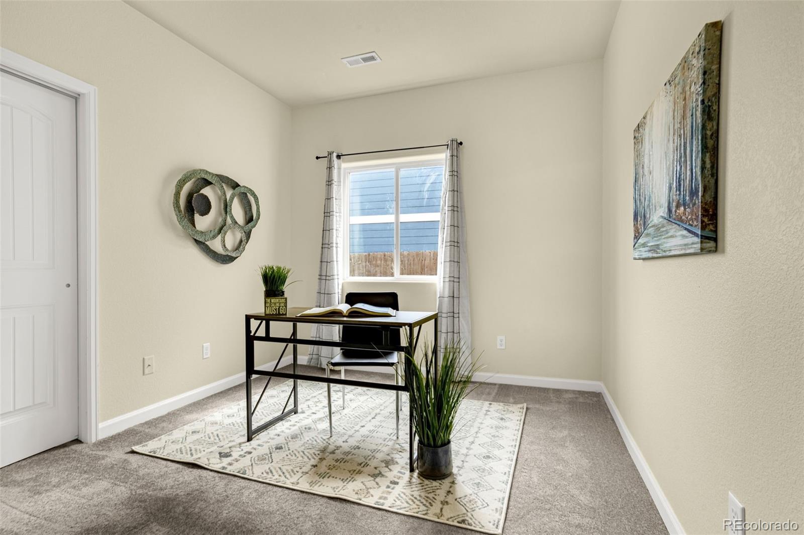 3704 Saguaro Circle