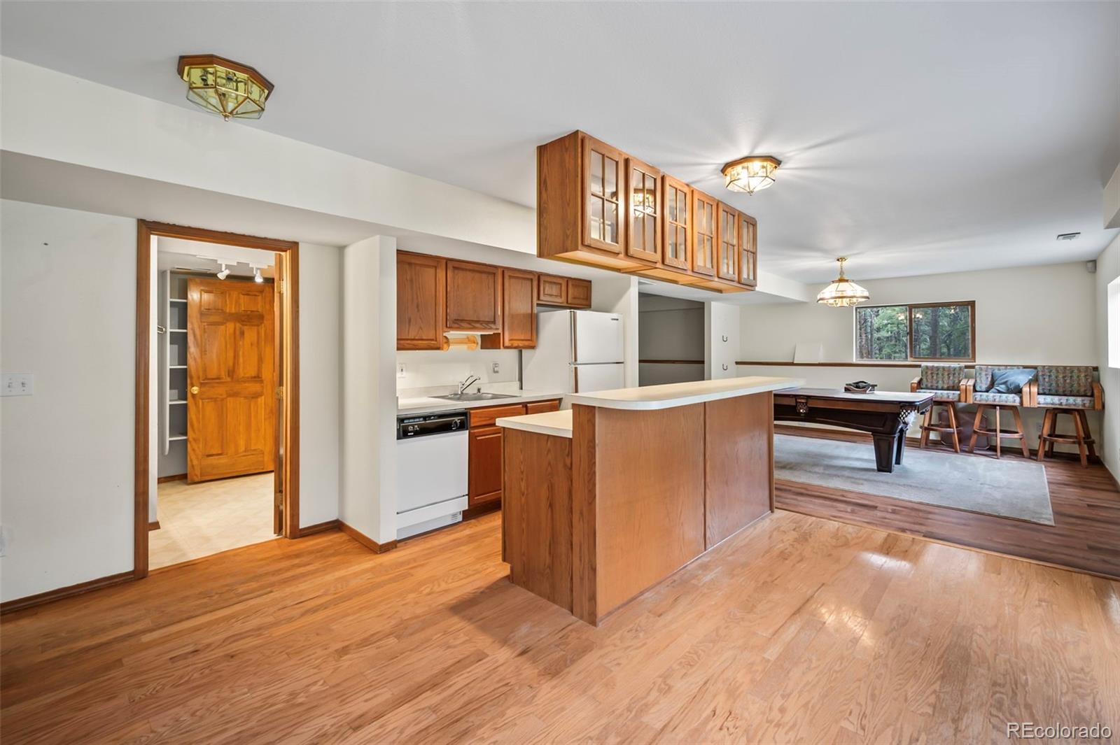 8180 Tannenbaum Road