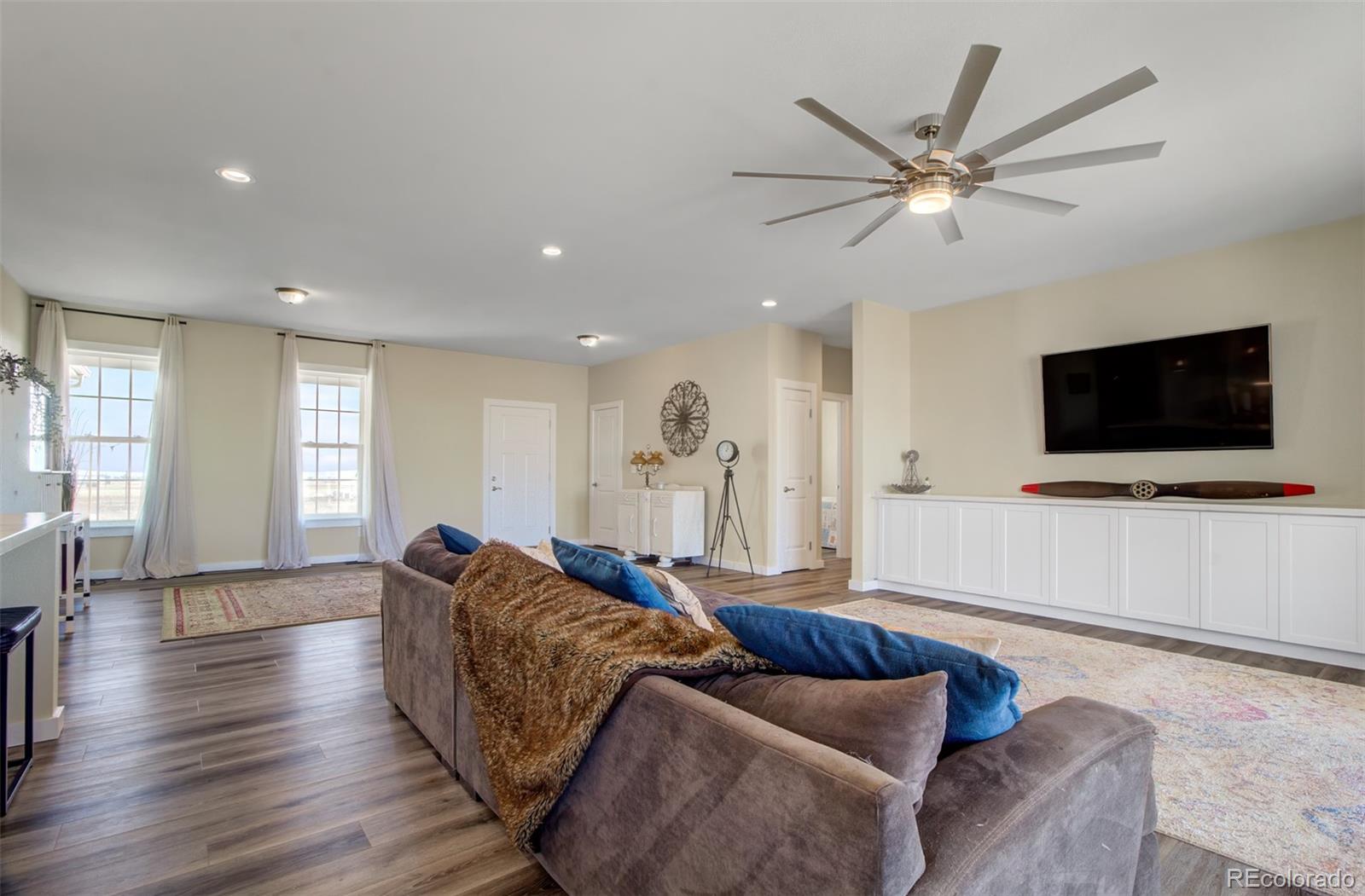 21689 Leona Homestead View