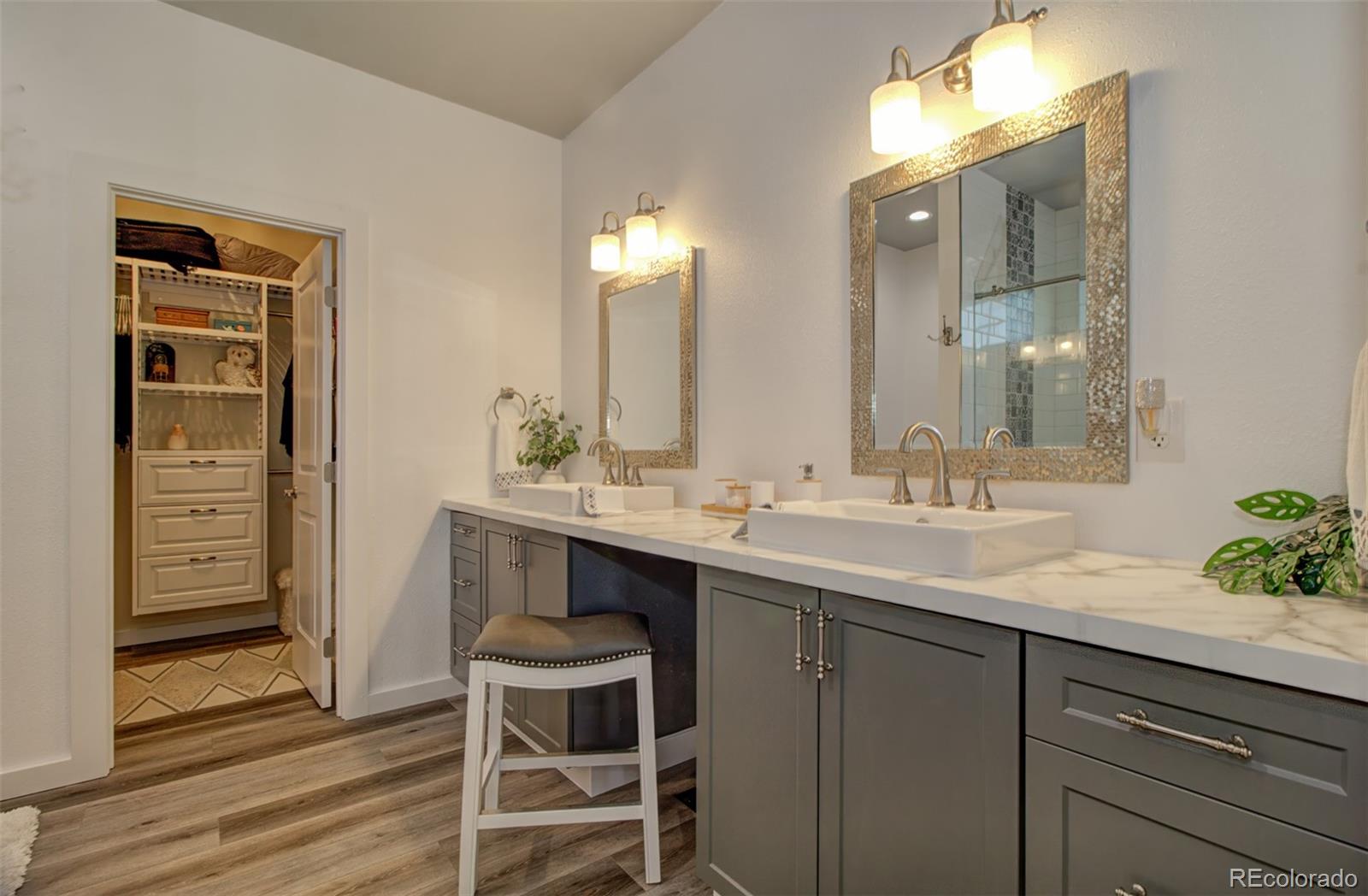 21689 Leona Homestead View