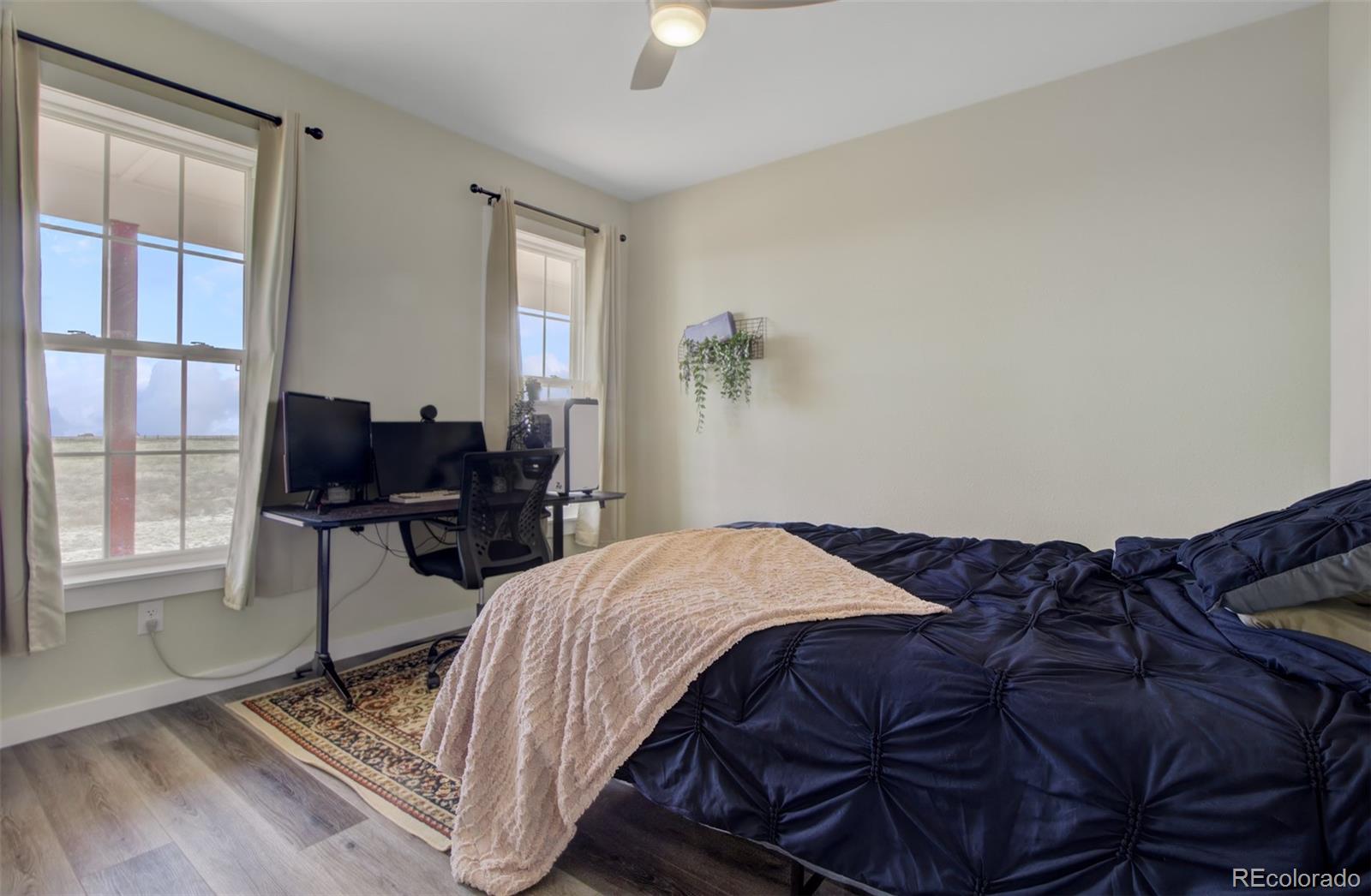 21689 Leona Homestead View