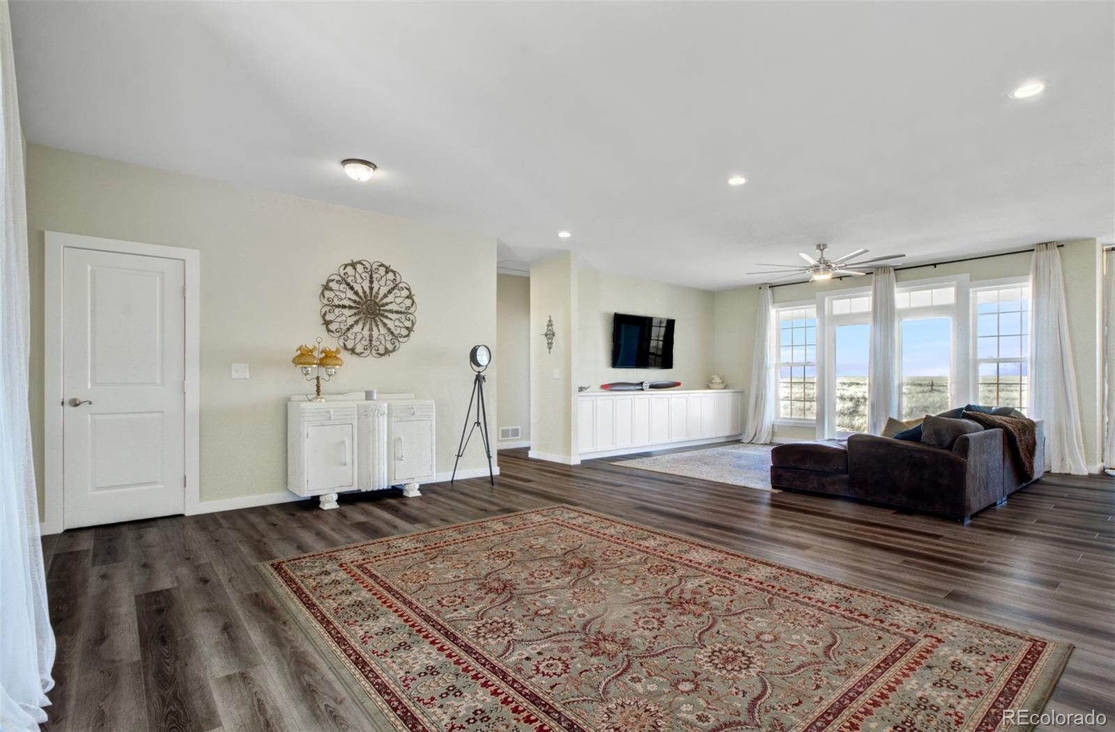 21689 Leona Homestead View