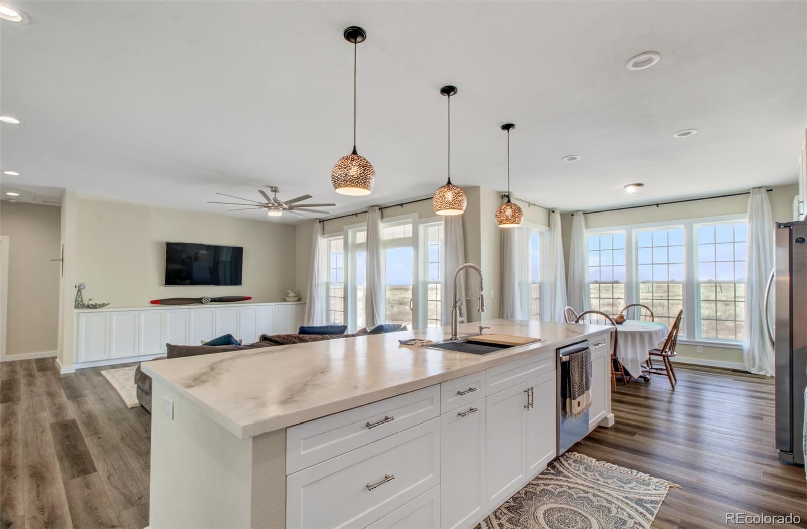 21689 Leona Homestead View