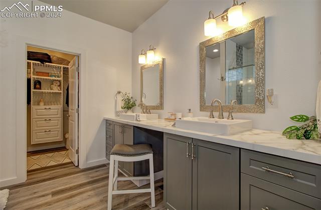 21689 Leona Homestead View