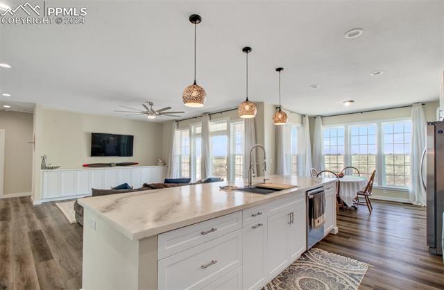 21689 Leona Homestead View