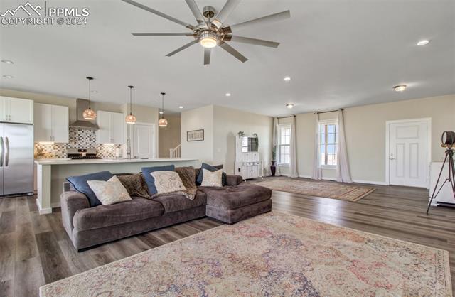 21689 Leona Homestead View