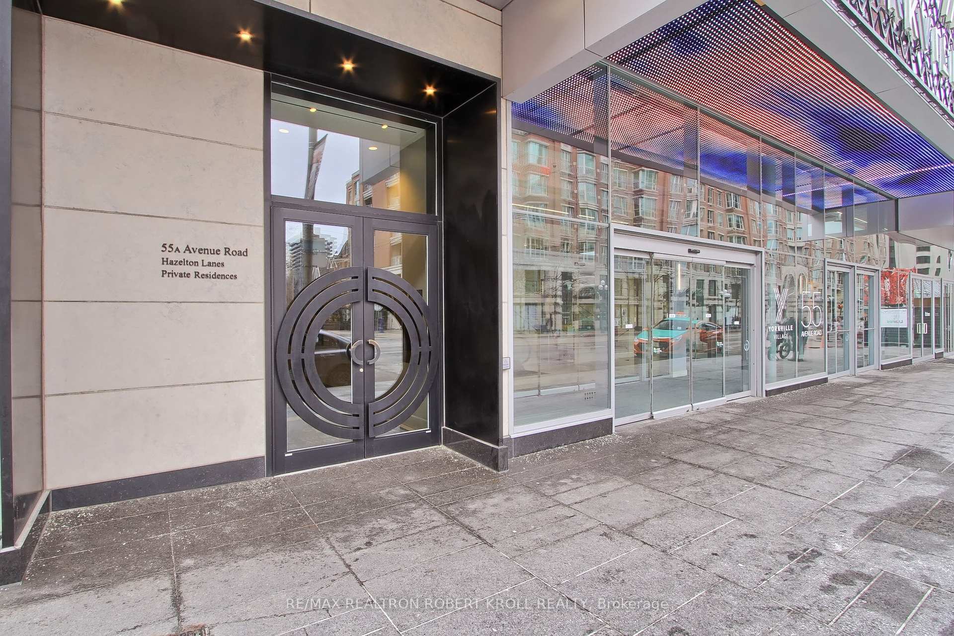 #406 - 55A Avenue Road, Toronto Unit: 406