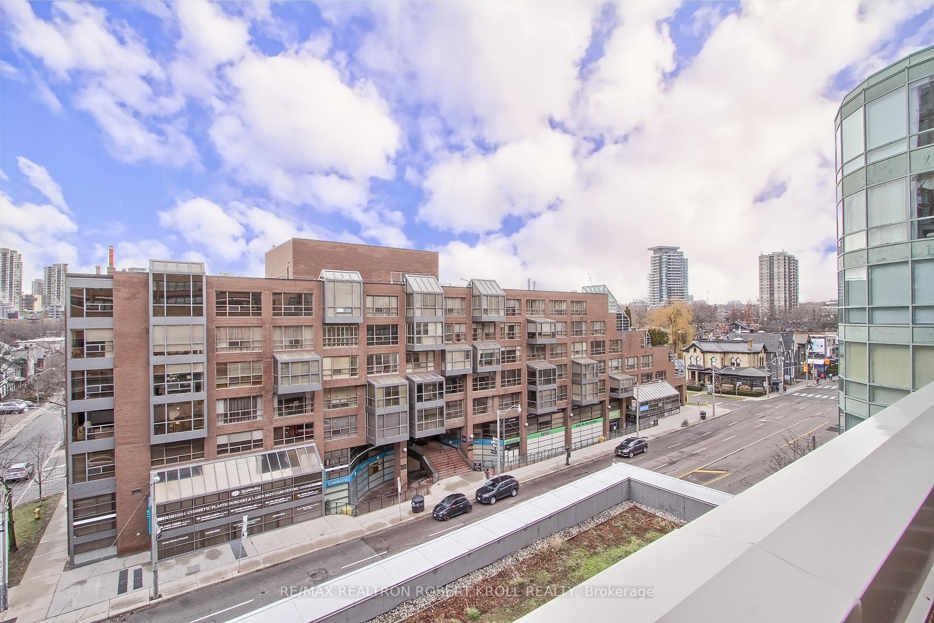 #406 - 55A Avenue Road, Toronto Unit: 406