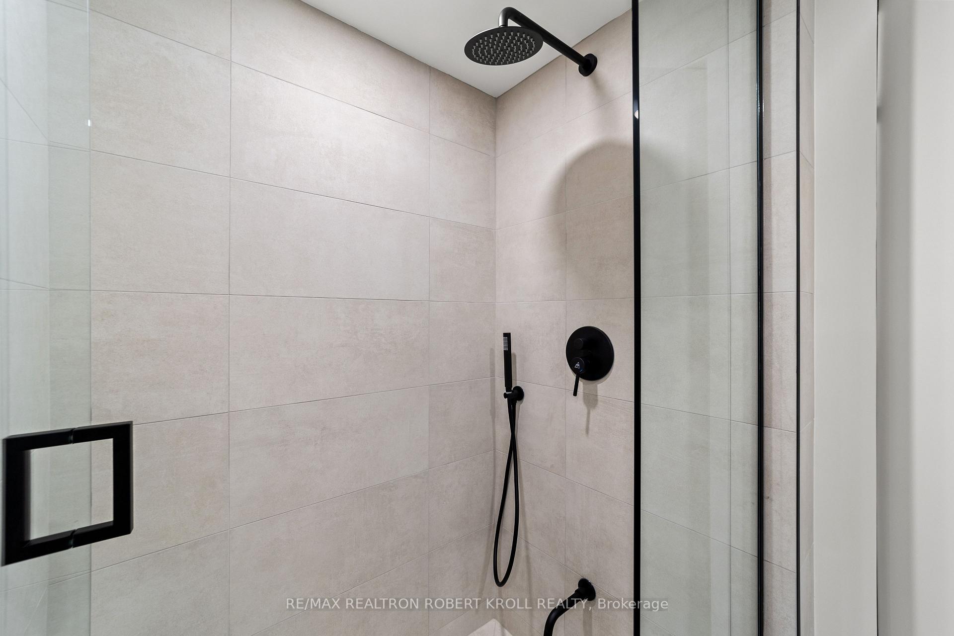 #602 - 55A Avenue Road, Toronto Unit: 602