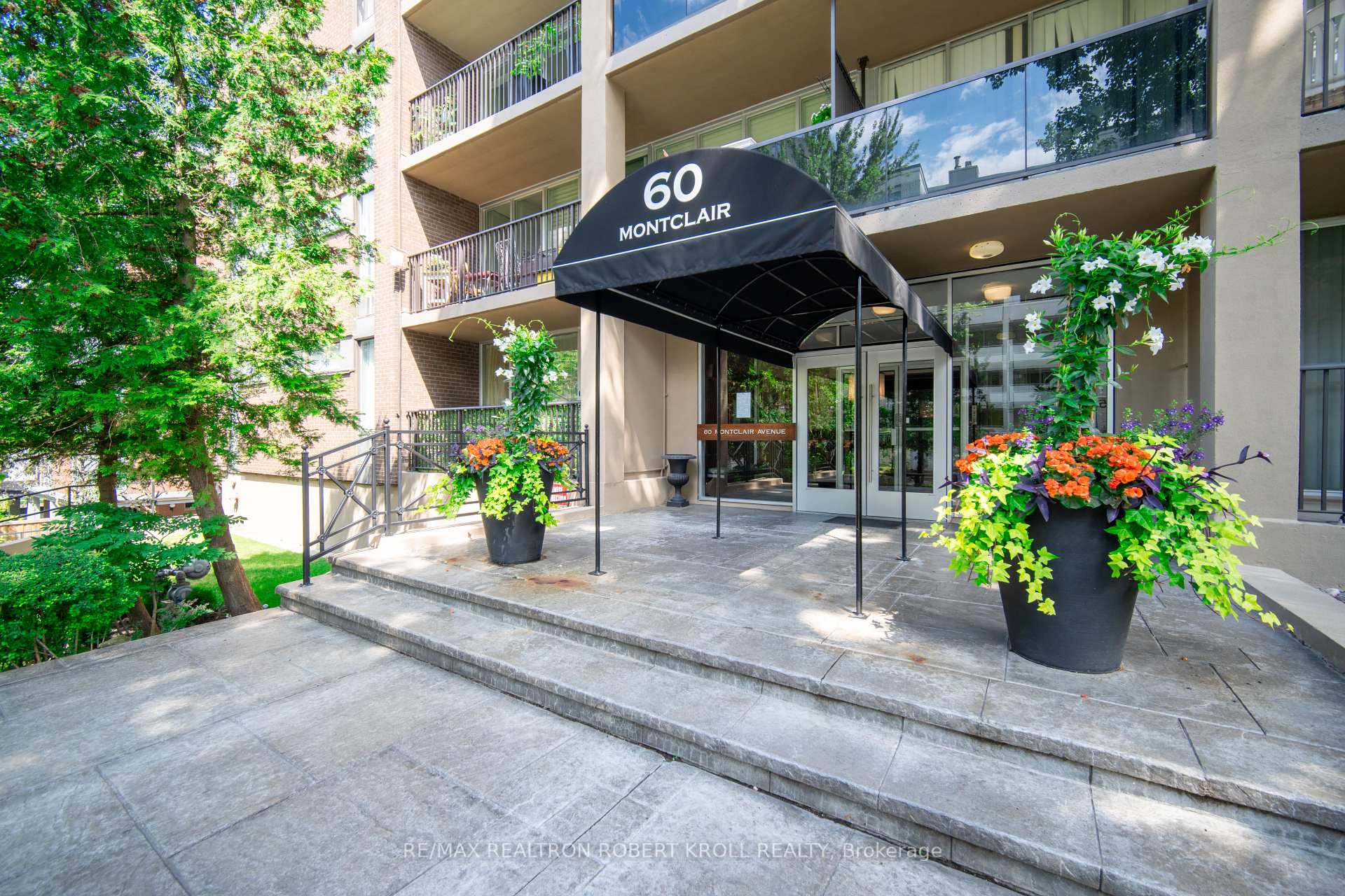 #506 - 60 Montclair Avenue, Toronto Unit: 506