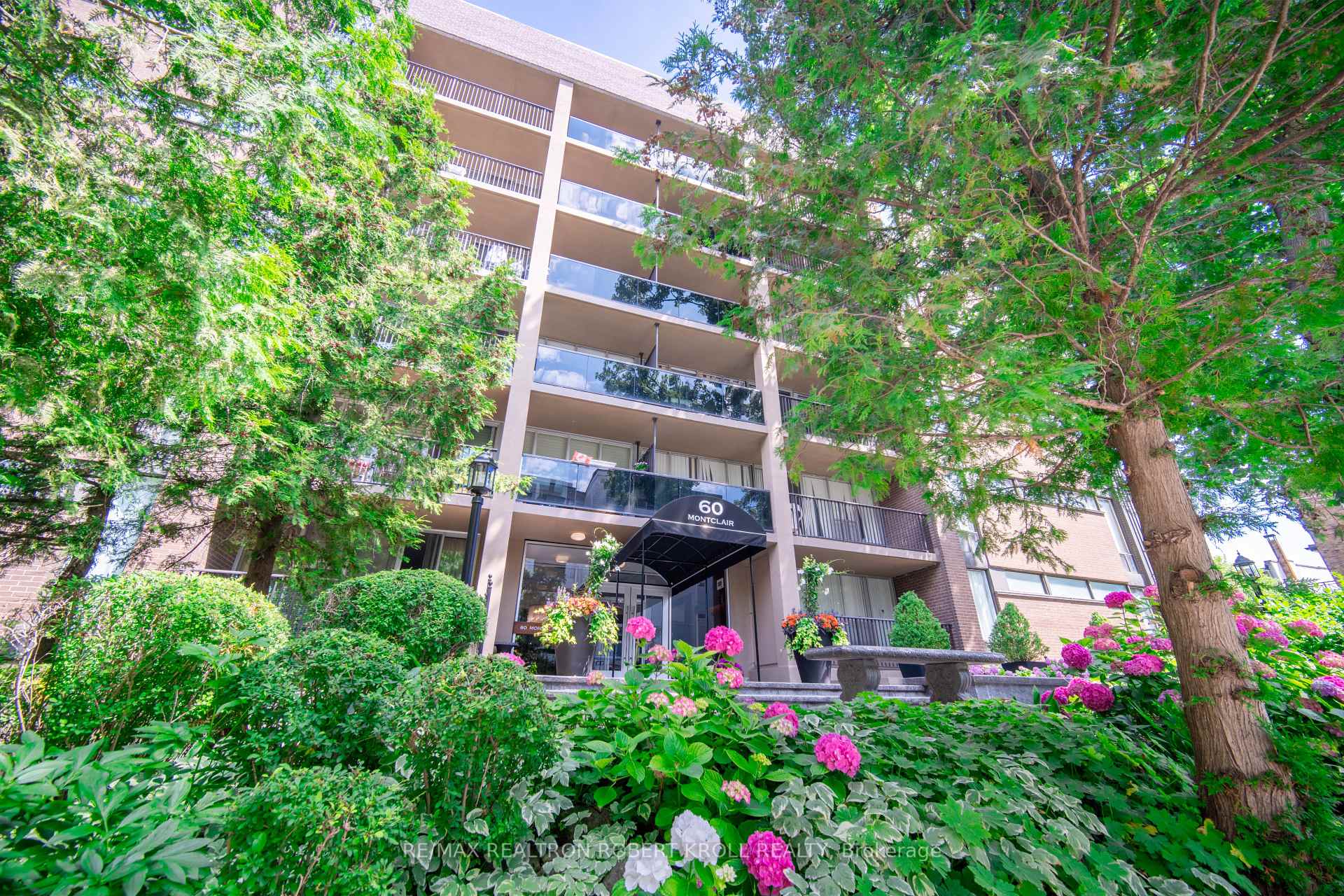 #506 - 60 Montclair Avenue, Toronto Unit: 506