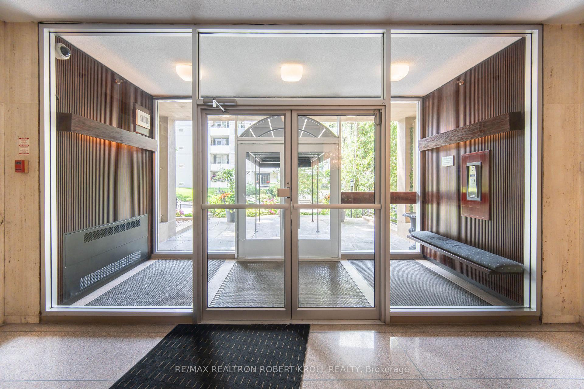#506 - 60 Montclair Avenue, Toronto Unit: 506