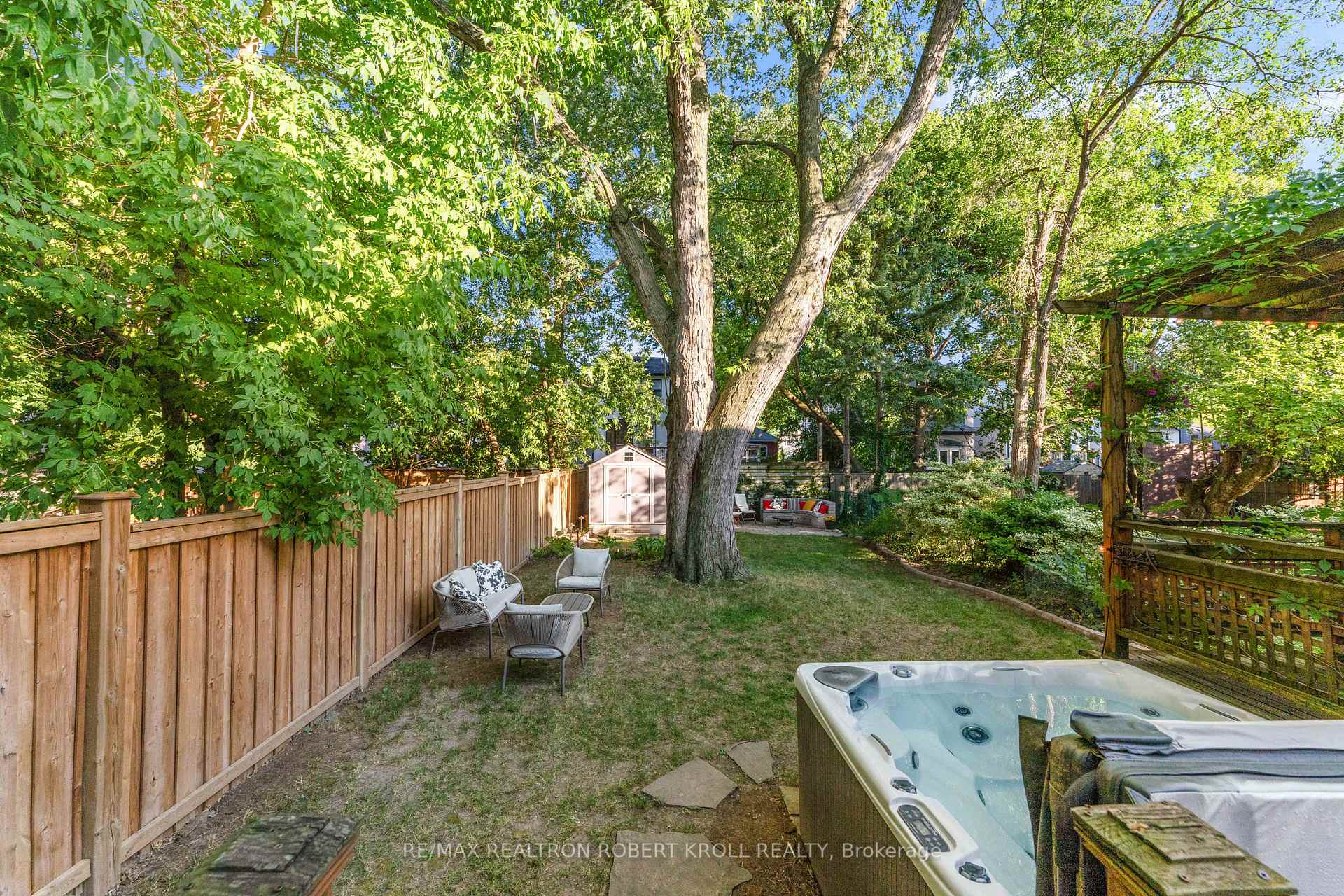 37 Johnston Avenue, Toronto C07