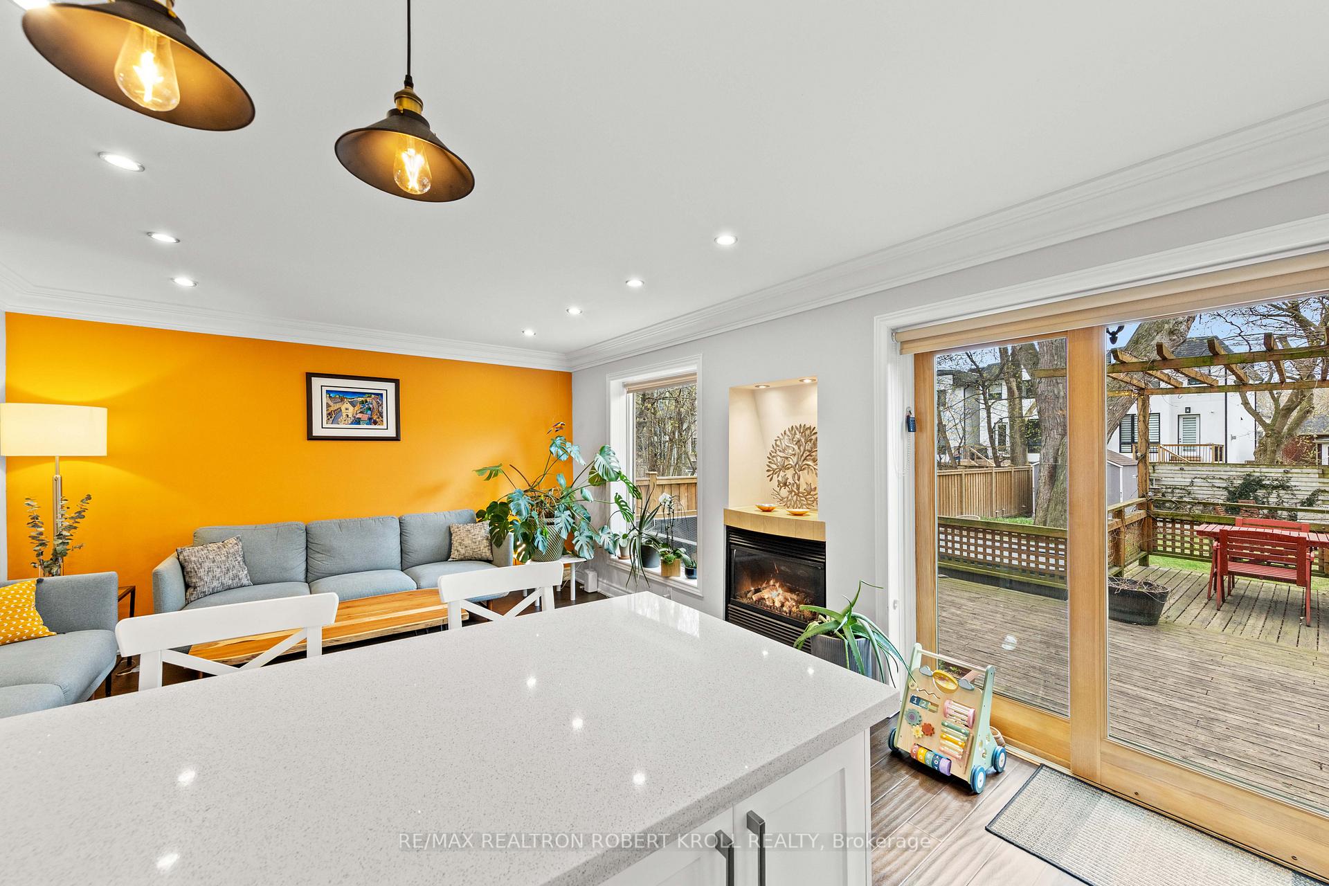 37 Johnston Avenue, Toronto C07