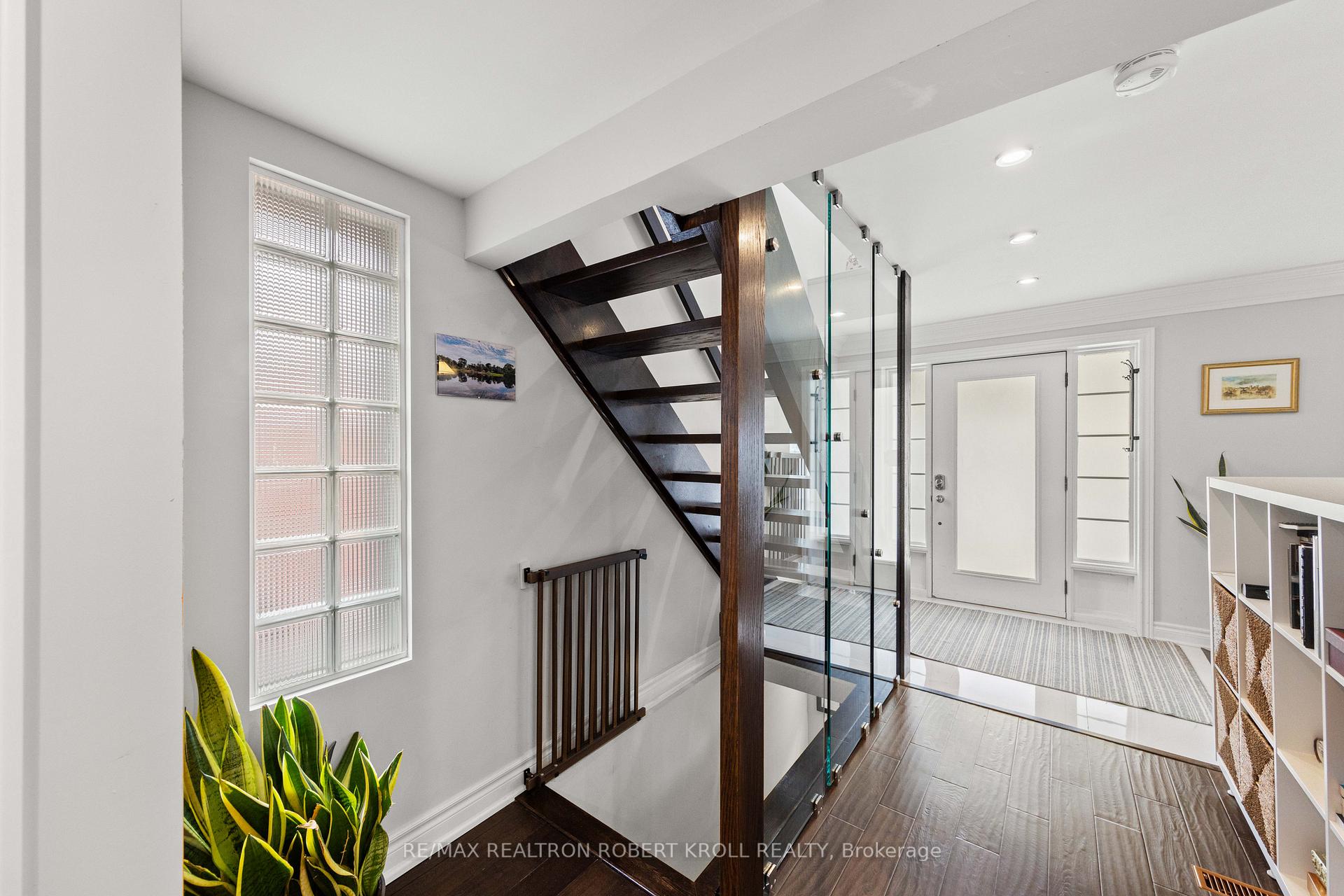 37 Johnston Avenue, Toronto C07