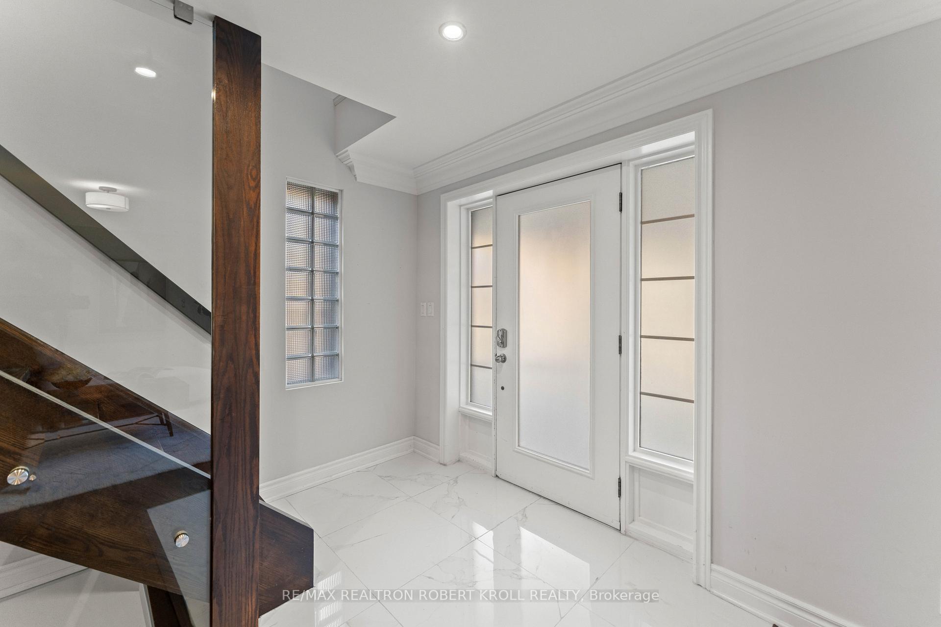 37 Johnston Avenue, Toronto C07