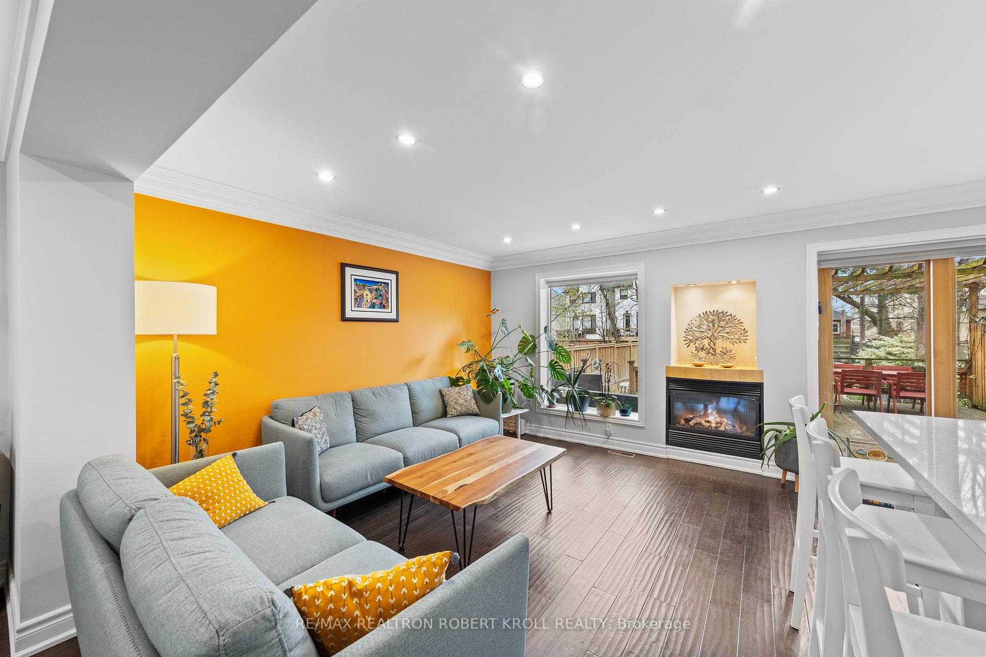 37 Johnston Avenue, Toronto C07