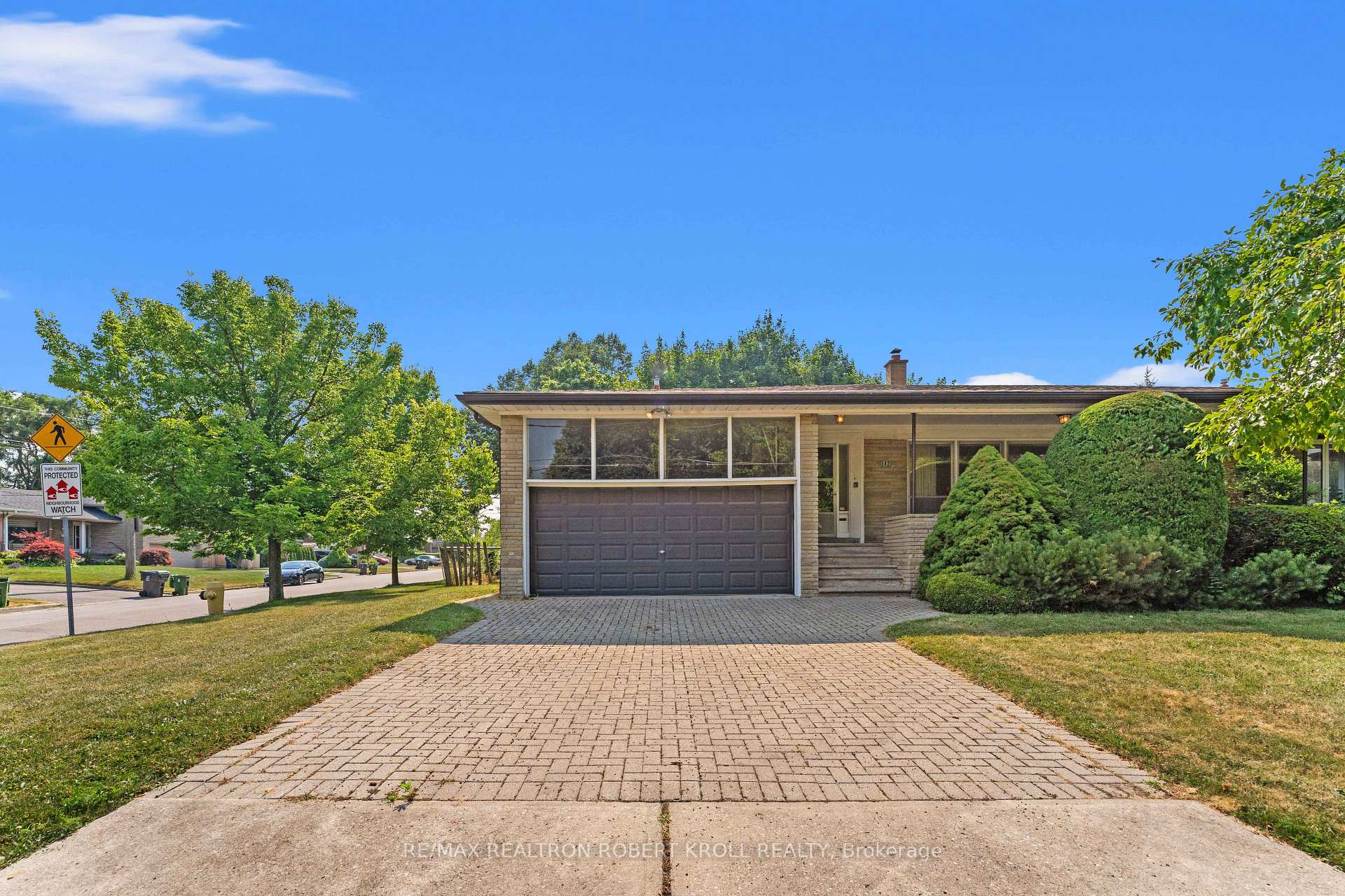 142 Faywood Boulevard, Toronto C06