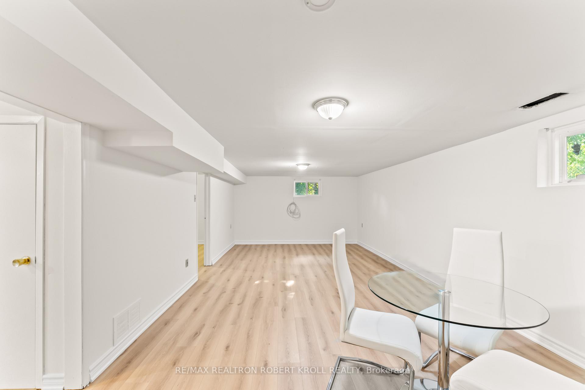92 Elise Terrace, Toronto C07