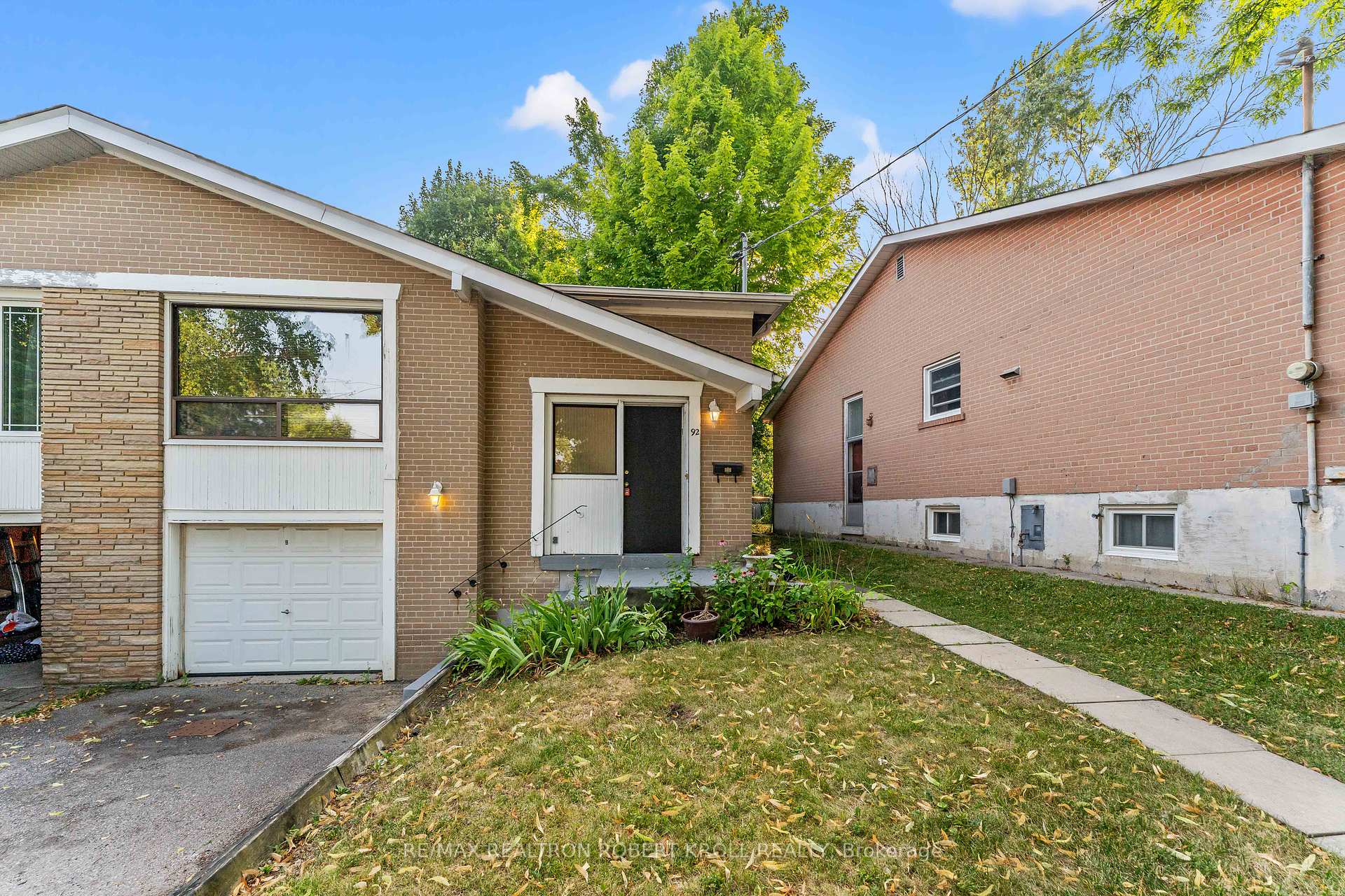 92 Elise Terrace, Toronto C07