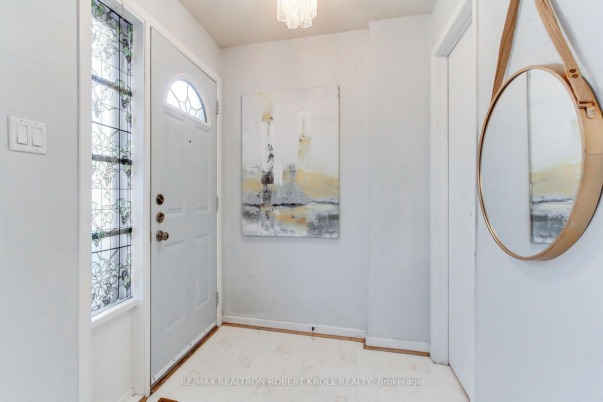 136 Stillwater Crescent