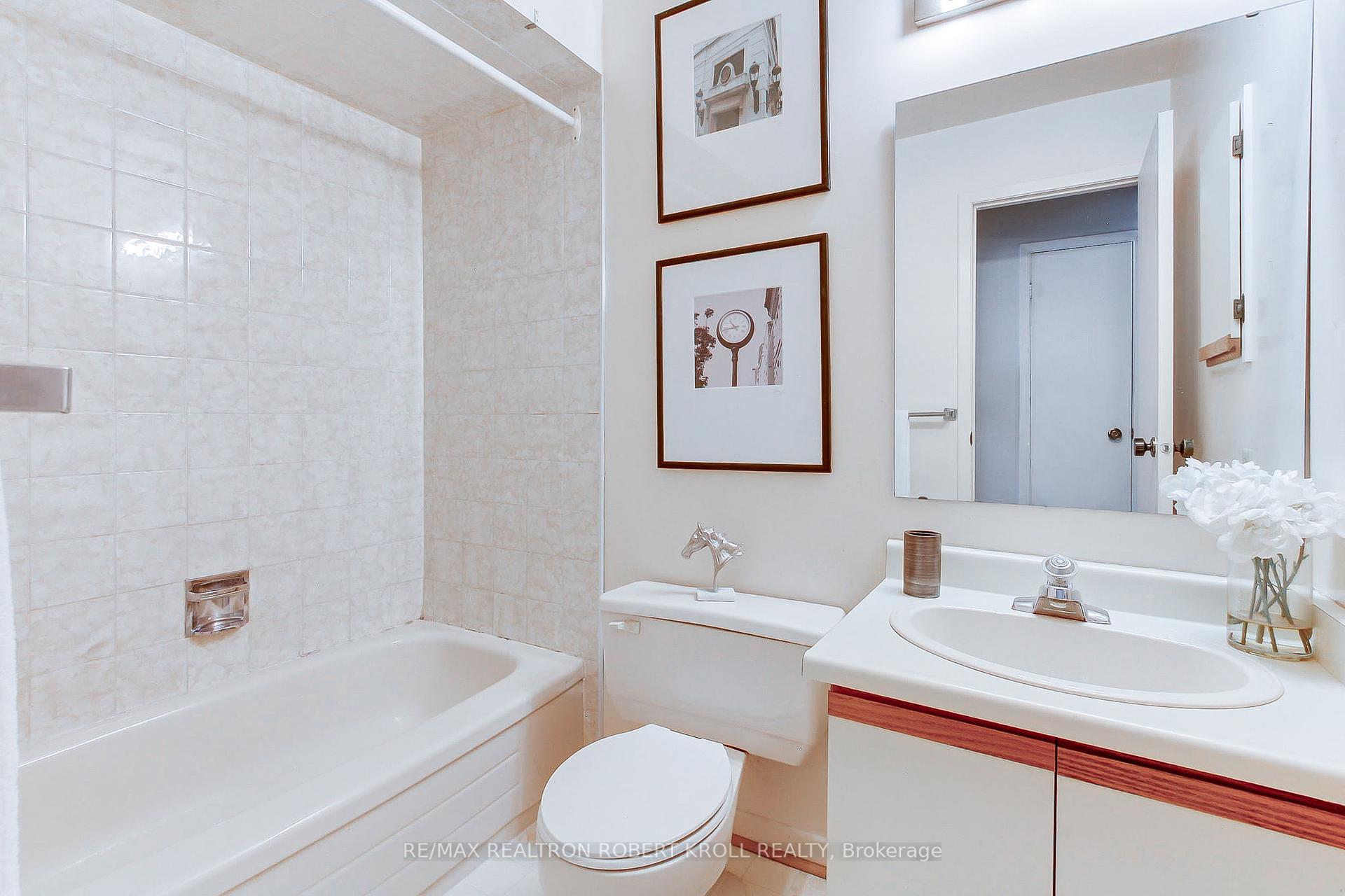 136 Stillwater Crescent