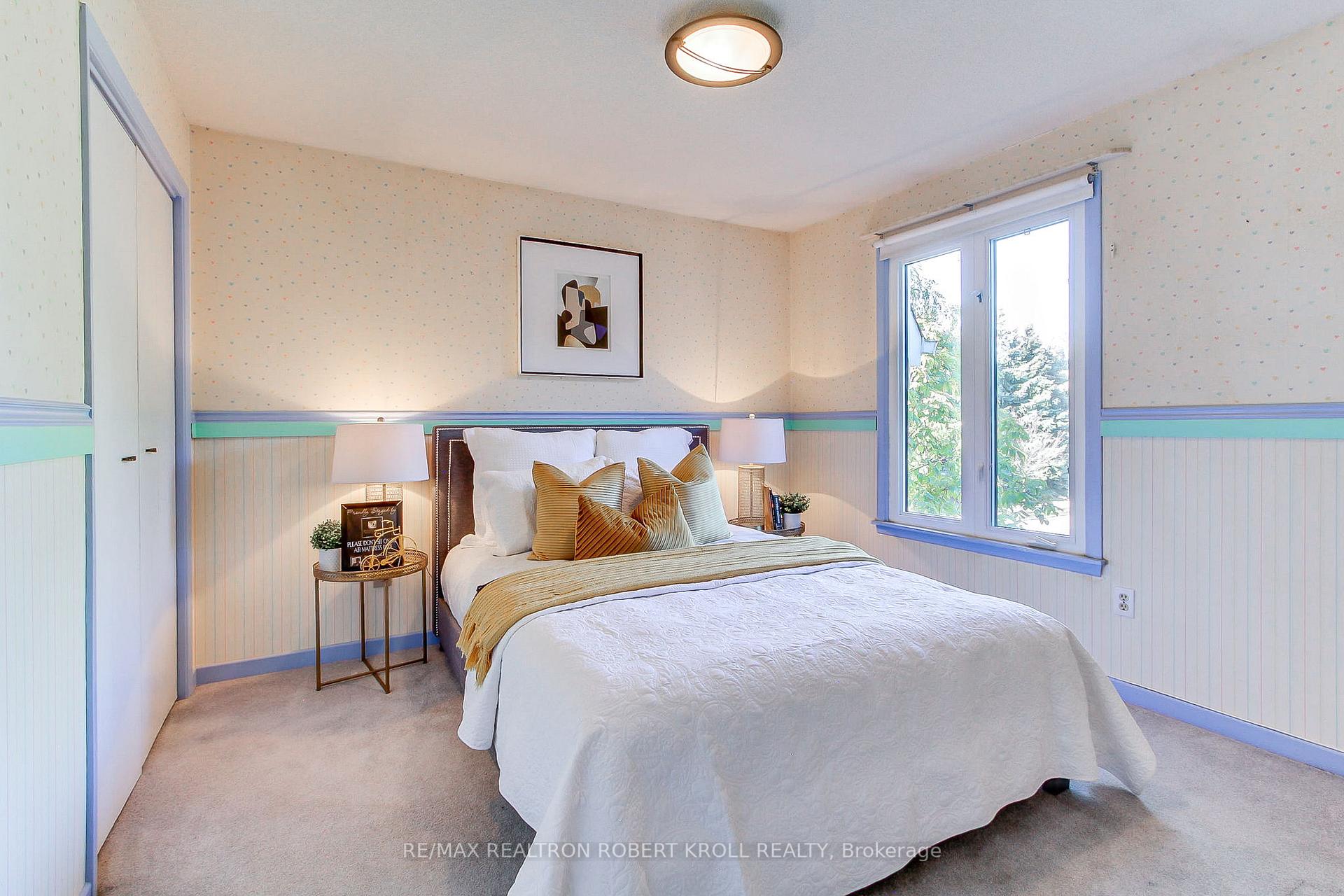 136 Stillwater Crescent