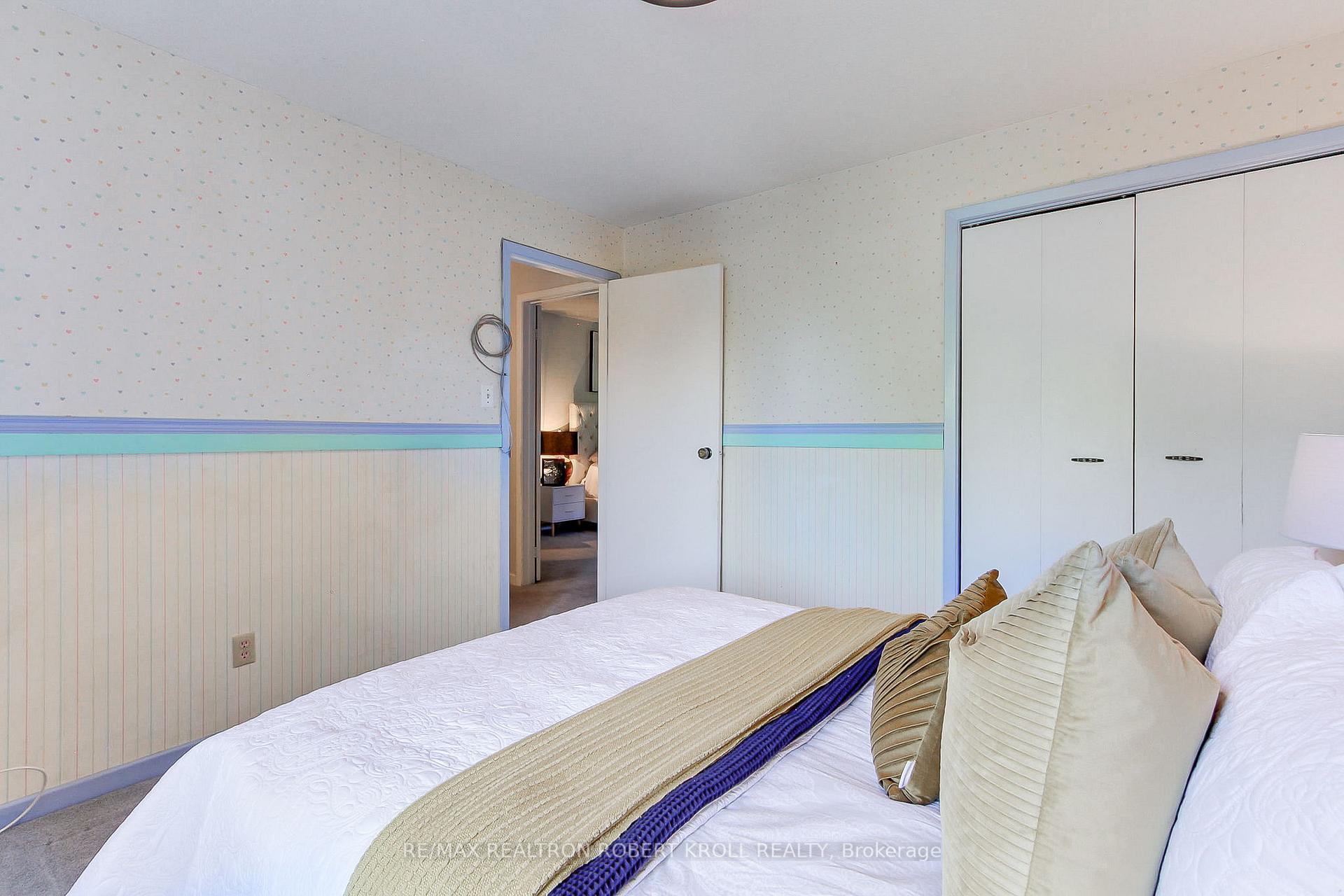 136 Stillwater Crescent