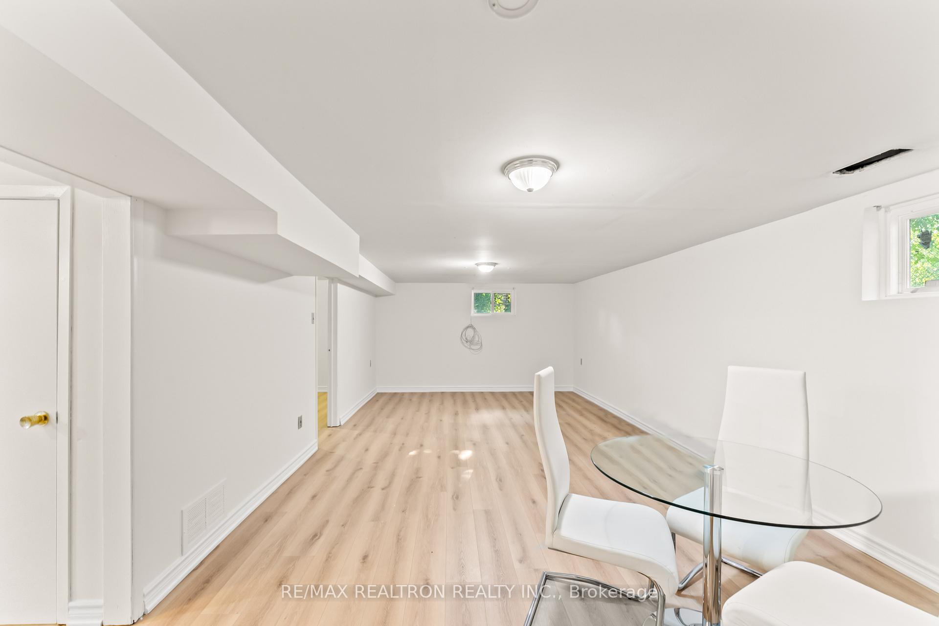 92 Elise Terrace, Toronto C07, ON M2R 2X1, Toronto C07 ON, M2R 2X1