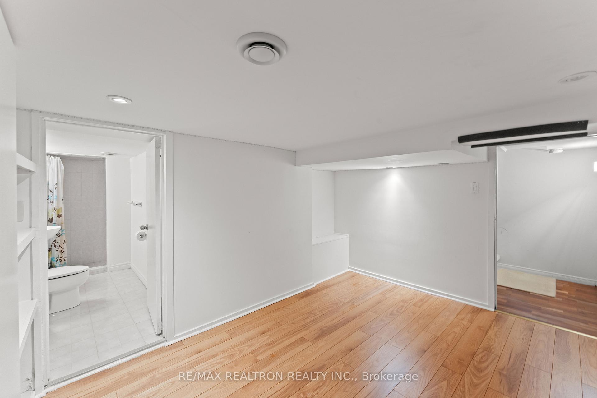 37 Johnston Avenue, Toronto C07, ON M2N 1G9, Toronto C07 ON, M2N 1G9