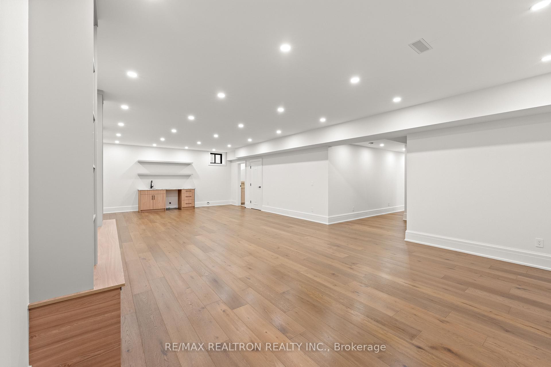 38 Ridgevale Drive