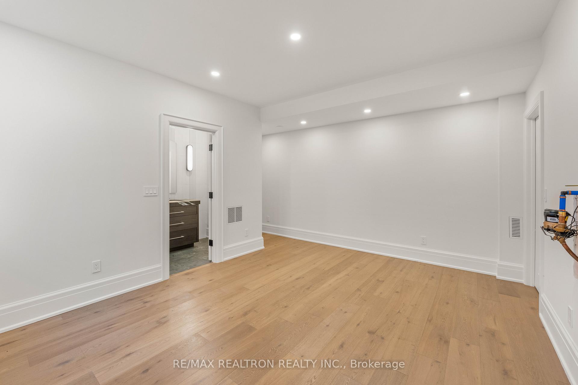 38 Ridgevale Drive