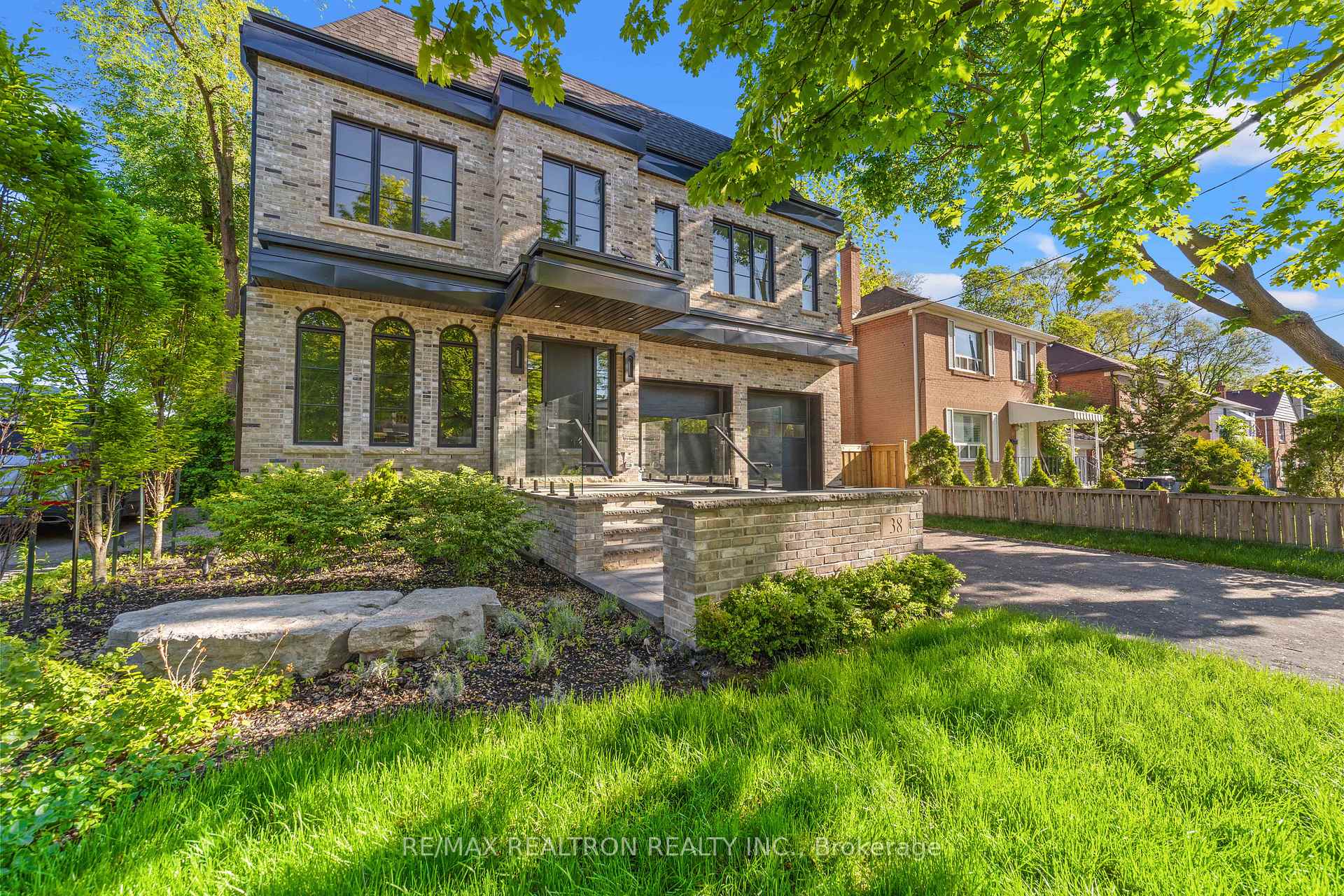 38 Ridgevale Drive