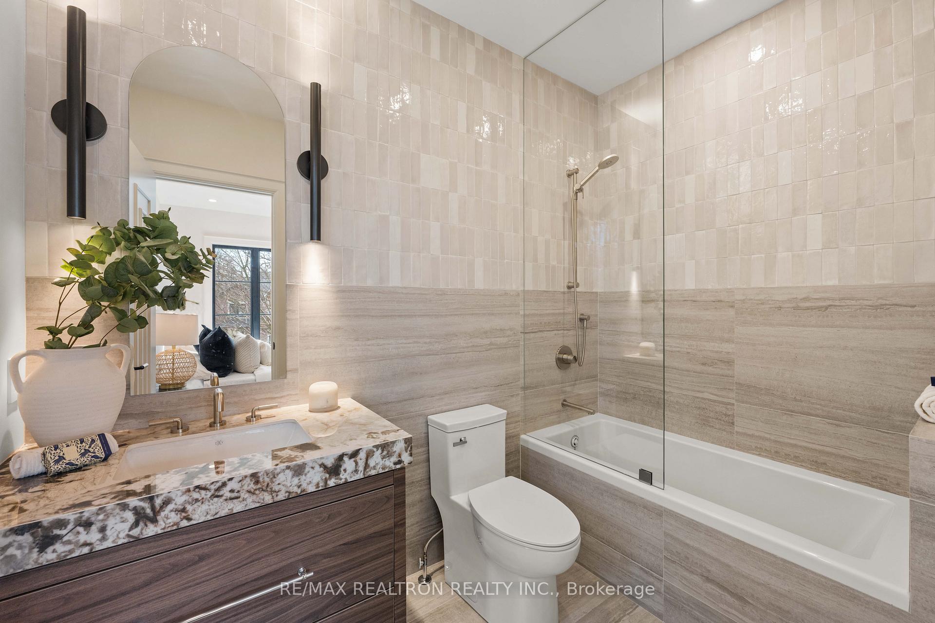 38 Ridgevale Drive, Toronto