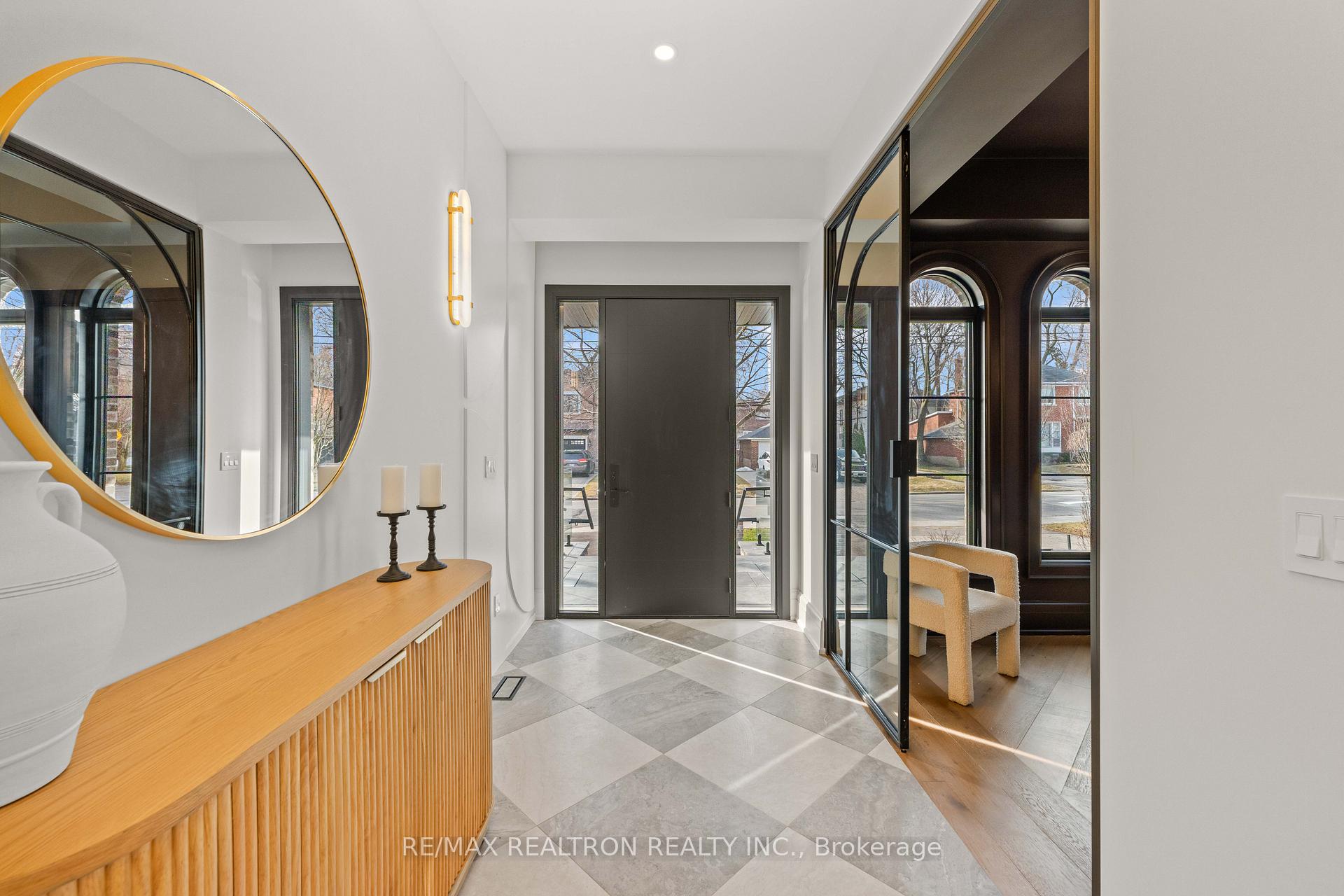 38 Ridgevale Drive, Toronto