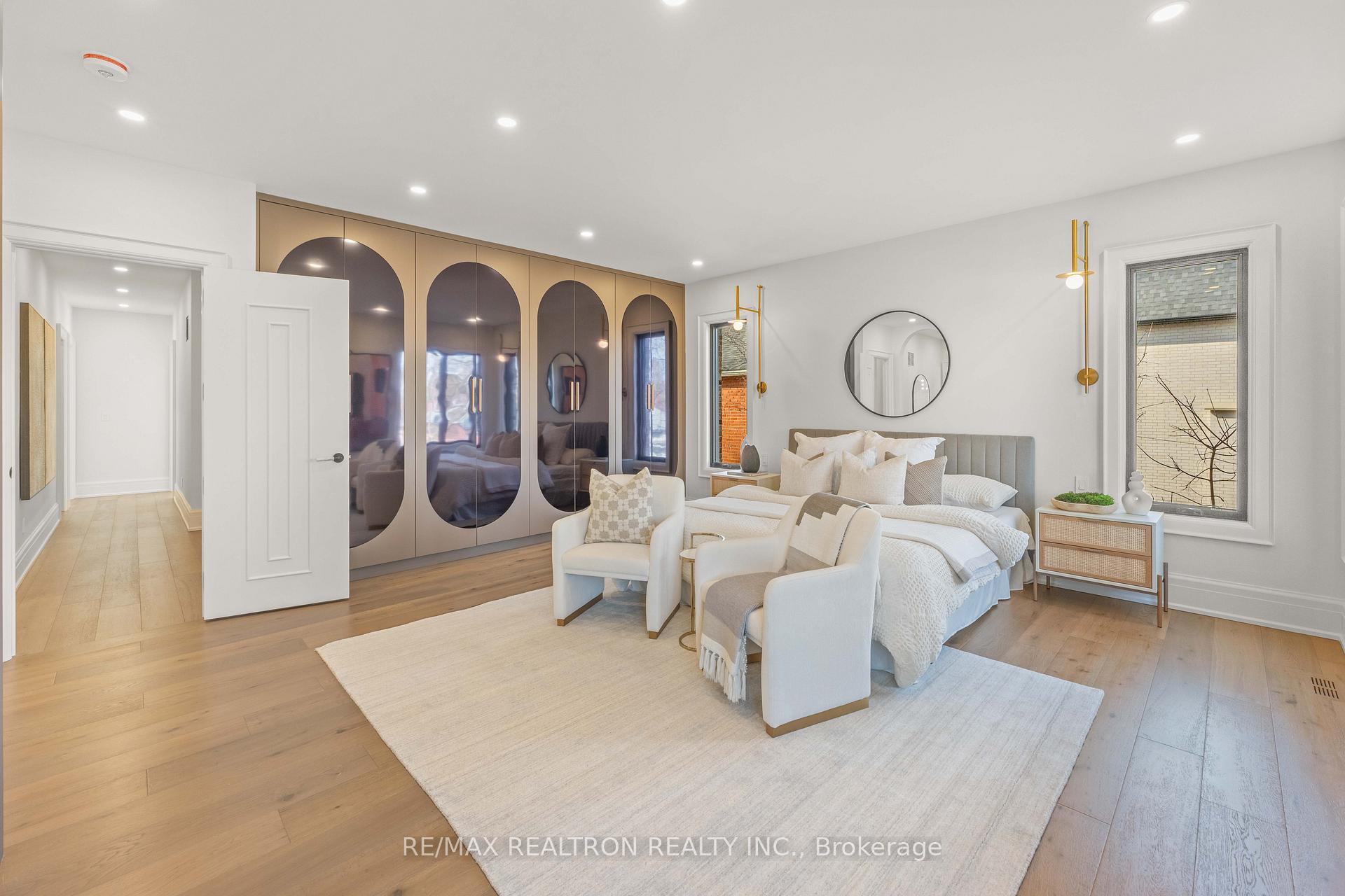 38 Ridgevale Drive, Toronto