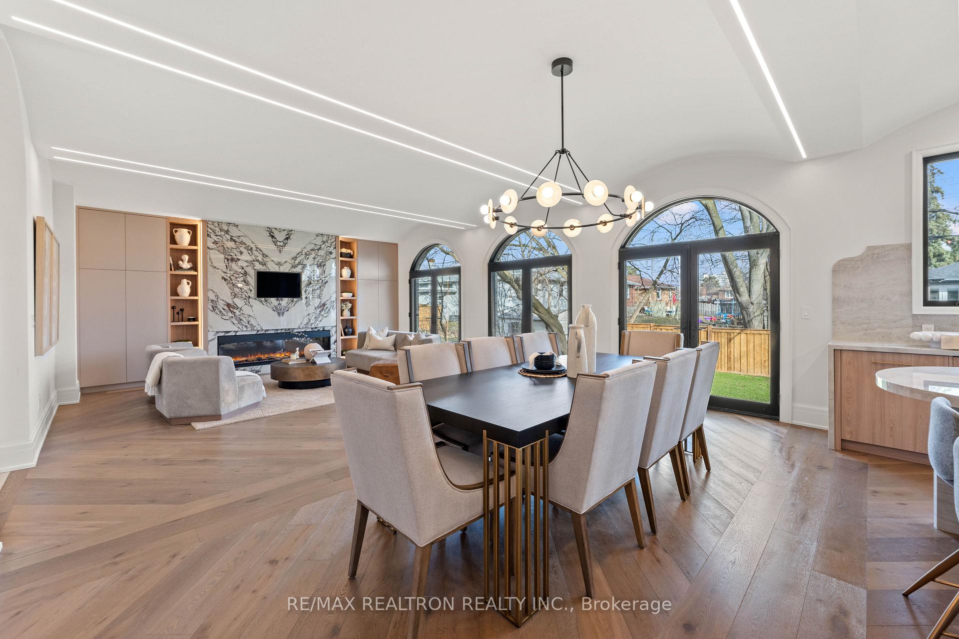 38 Ridgevale Drive, Toronto