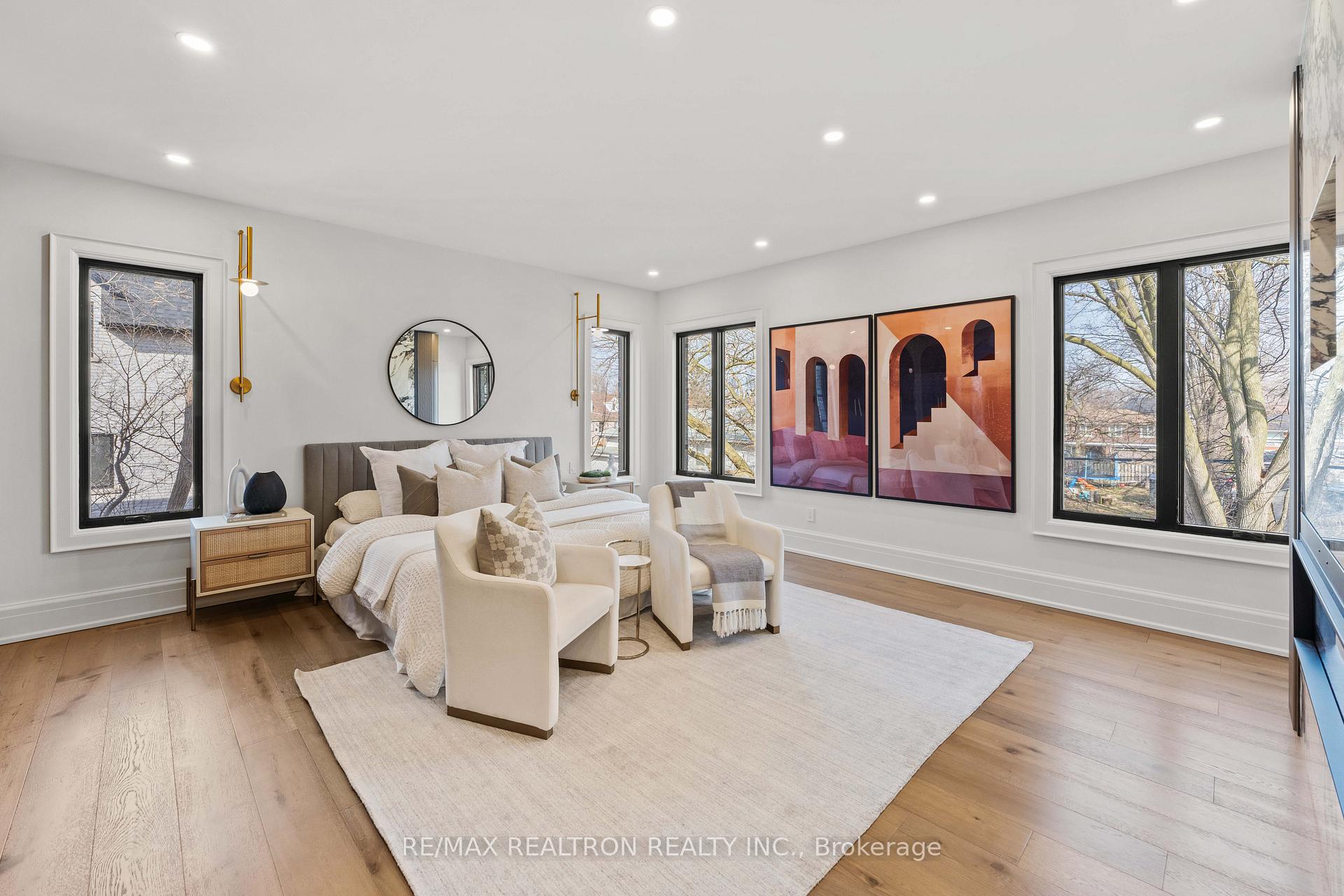 38 Ridgevale Drive, Toronto