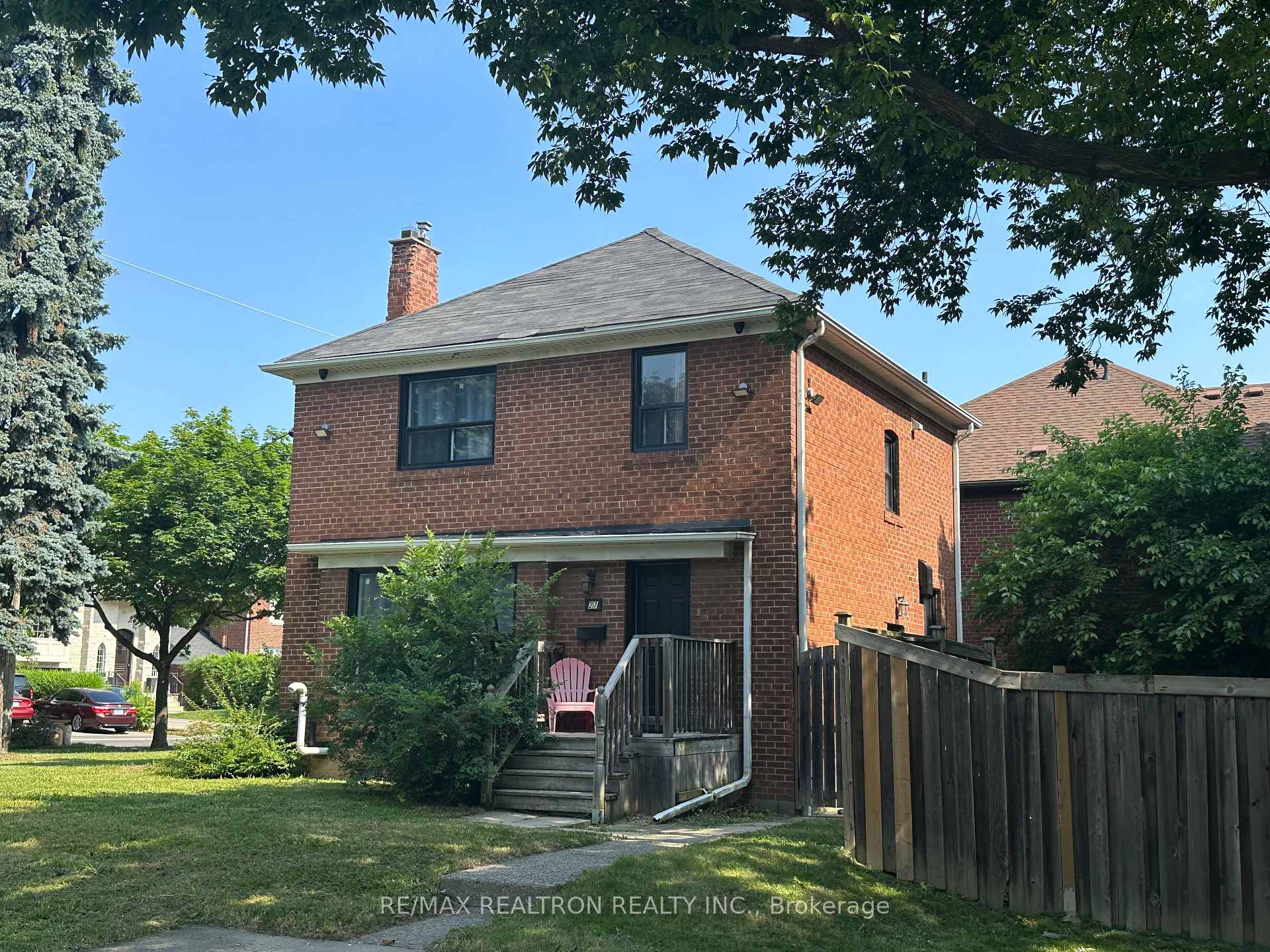 27 Westgate Boulevard, Toronto