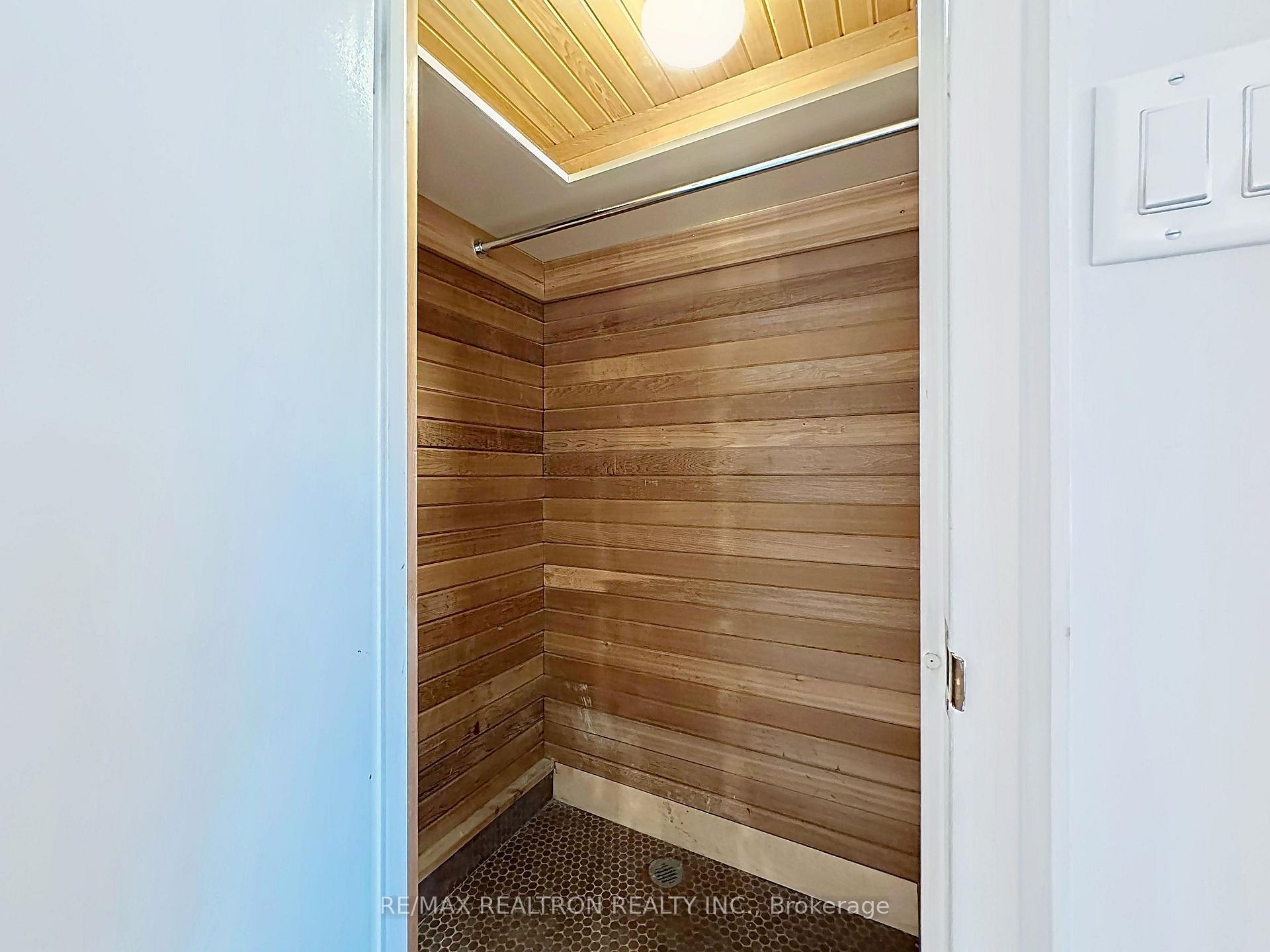 55A Avenue Road 412, Toronto Unit: 412
