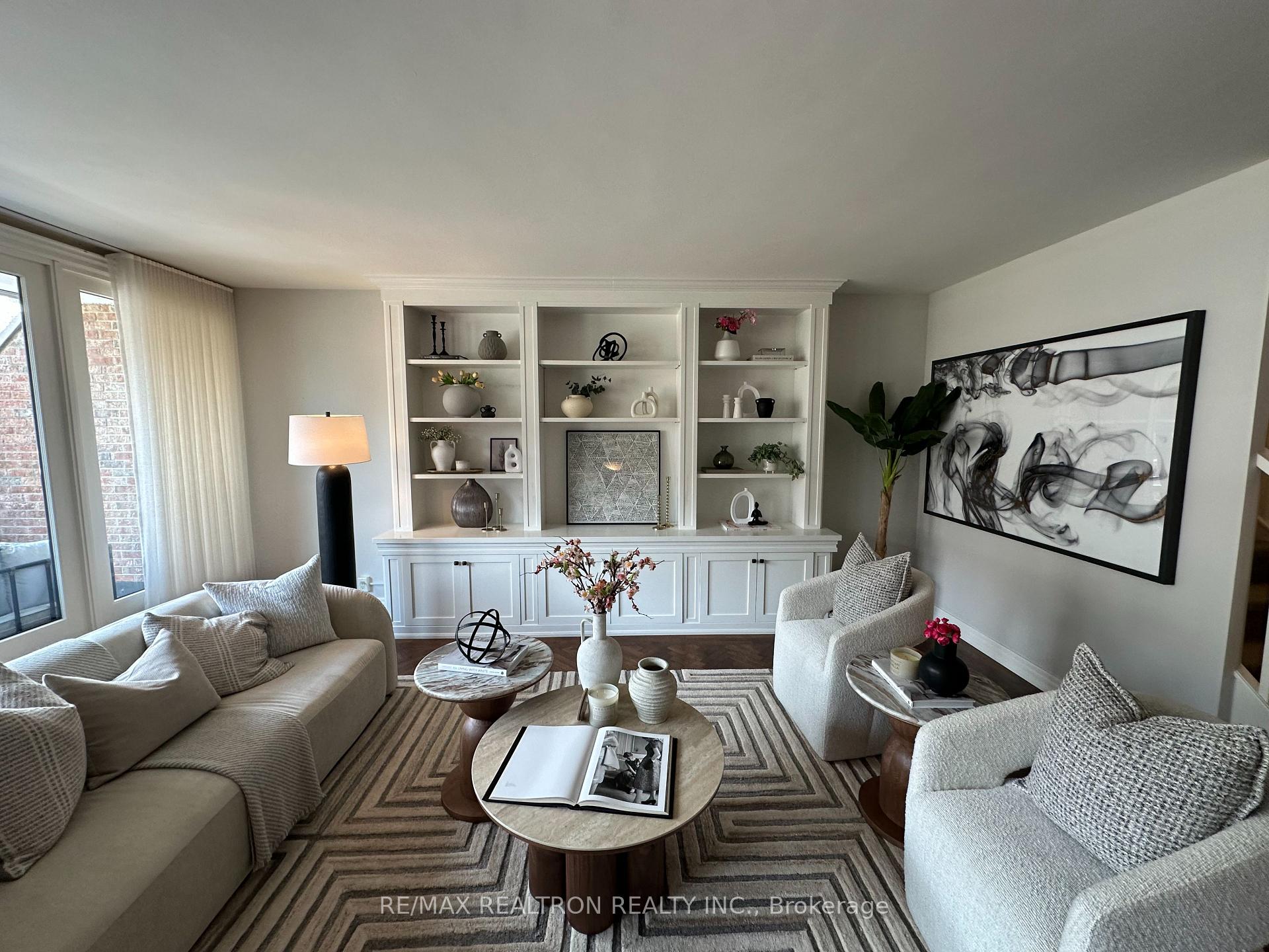 55A Avenue Road 412, Toronto Unit: 412