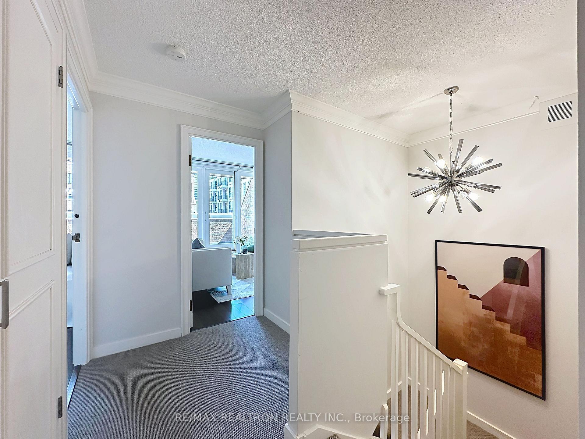 55A Avenue Road 412, Toronto Unit: 412