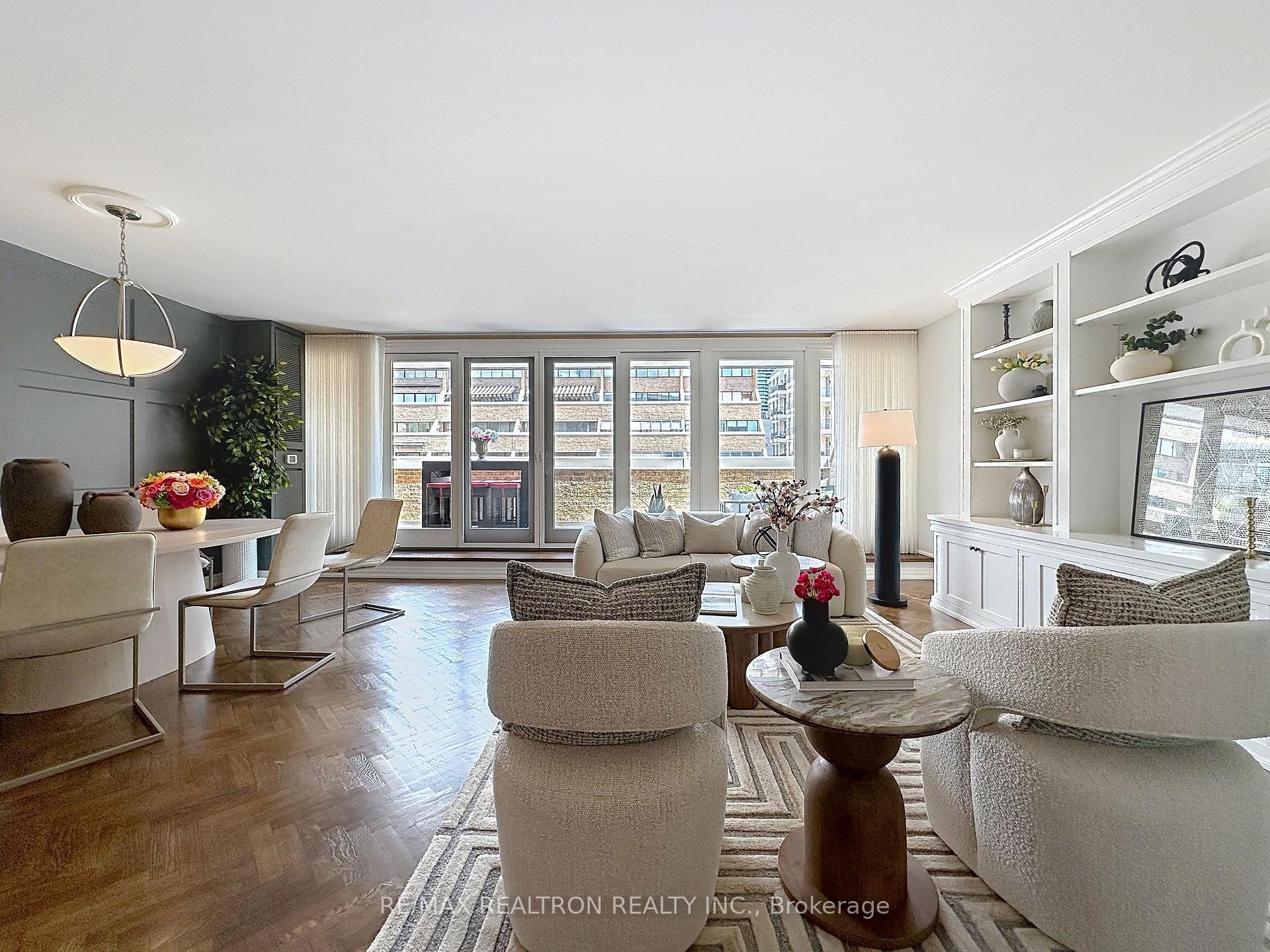 55A Avenue Road 412, Toronto Unit: 412
